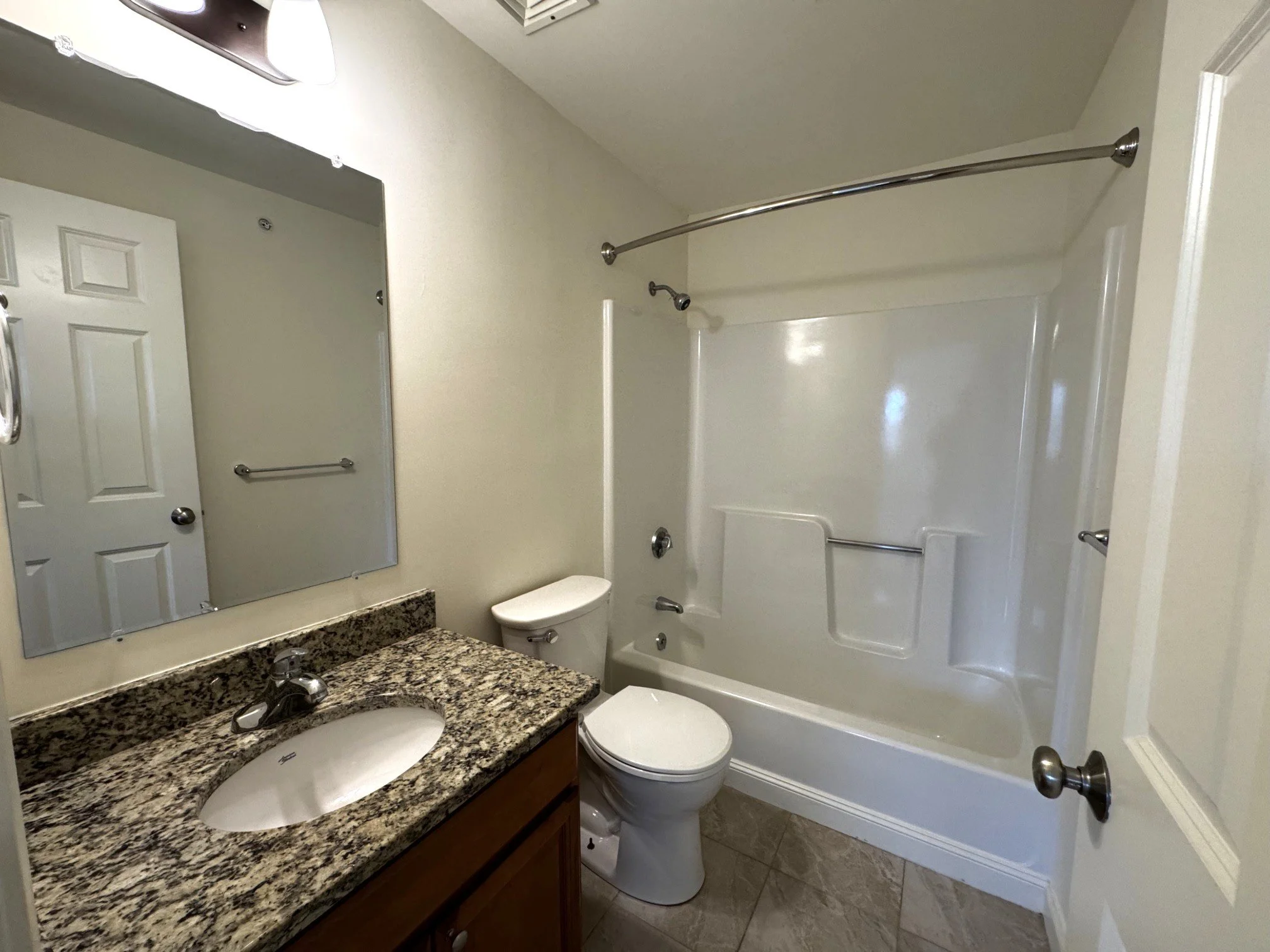 Main Bathroom.jpeg