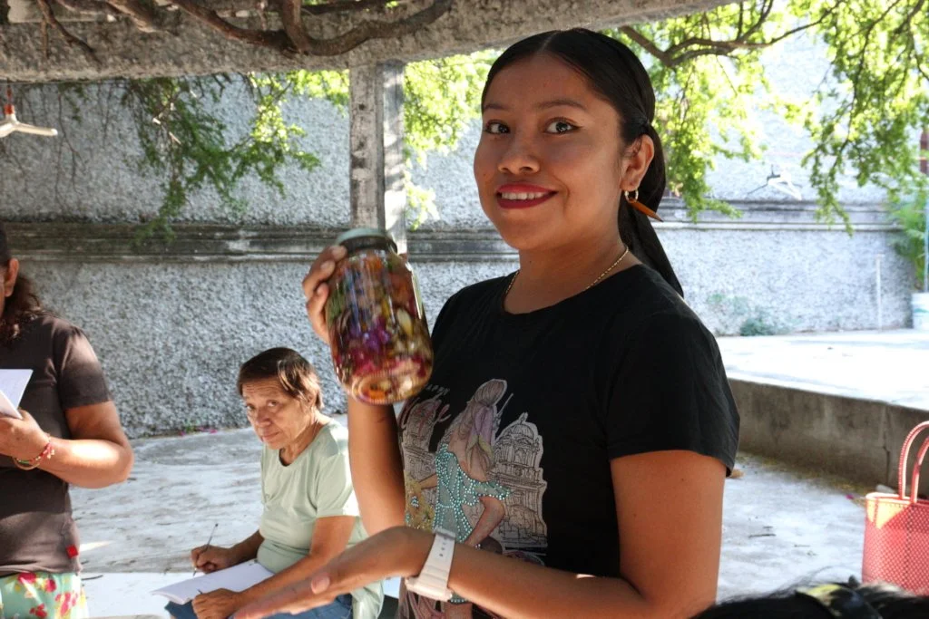 Sanando con Plantas Mujeres Recuperan la Sabiduría Ancestral