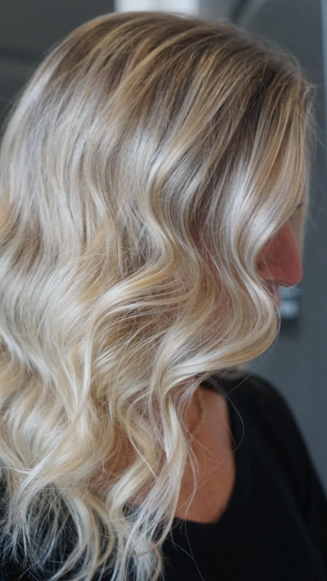 balayage highlight blonde.JPG