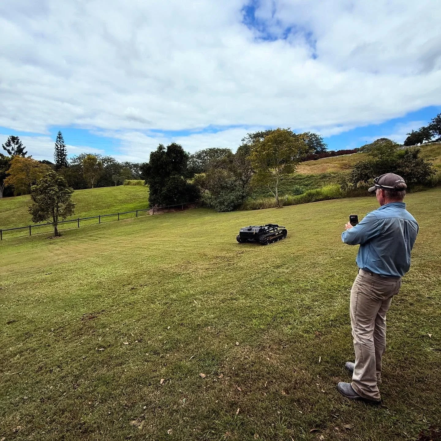 Demonstrating yet another AutoSlasher with Automation +Add-On, today in Upper Brookfield, Queensland! 

To see an AutoSlasher in person, just fill out the request booking form on our website, or send us a message!