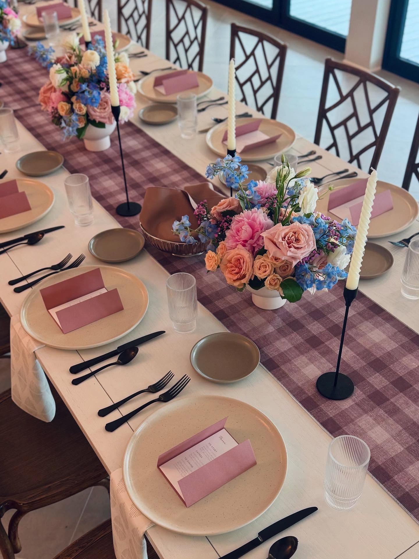 A lovely afternoon at the new @thewaverlychs for our Charleston Area Wedding Planners luncheon 🍋 We were treated to a delicious meal by @salthousecatering and listened to a panel discussion on the impact and value of content creators in our industry