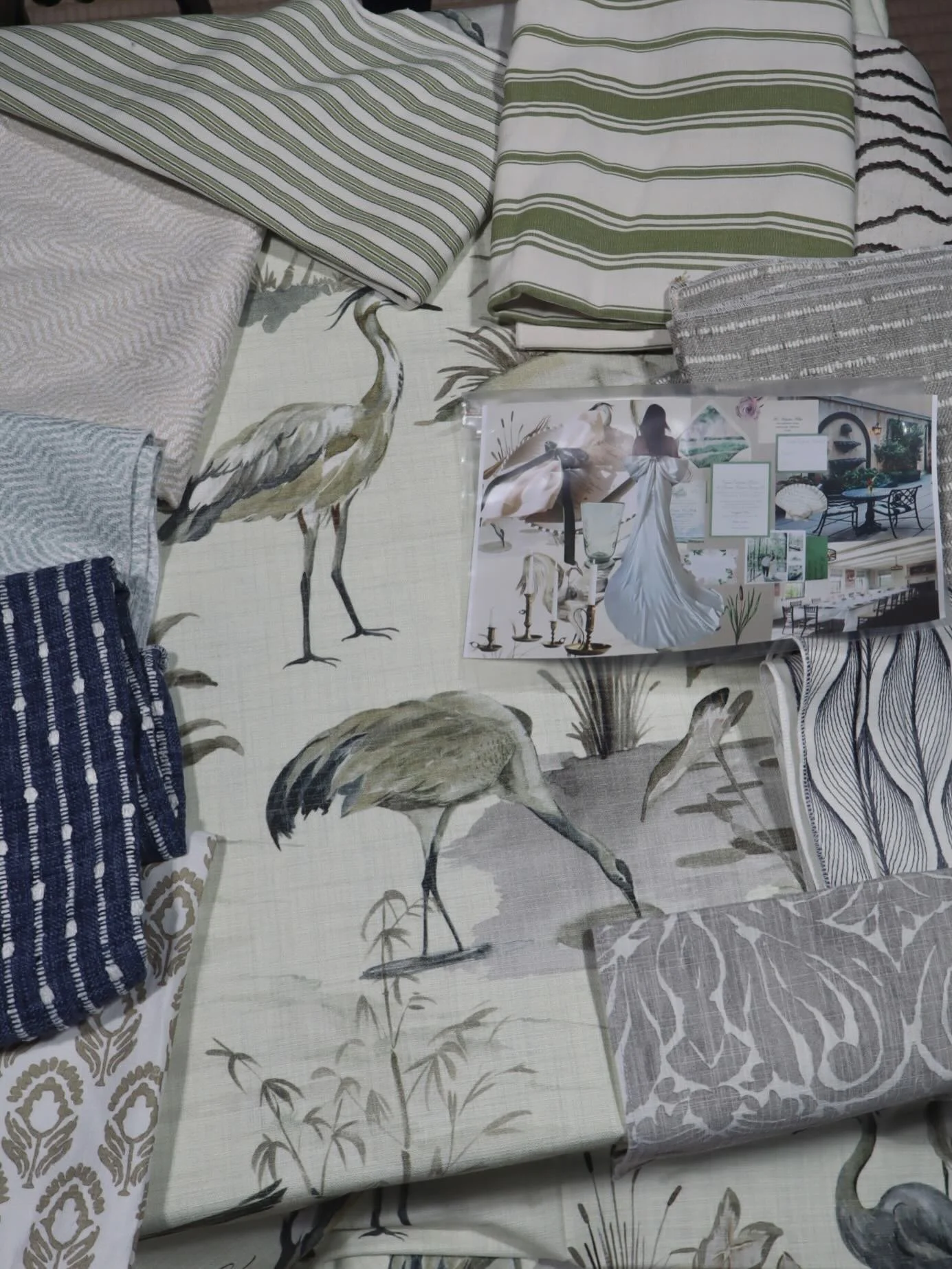 The difference between a beautiful wedding and a truly exceptional celebration lies in the romantic details you can feel and remember.

While the vision begins as a dream on the mood board, it transforms into reality when we enter a design studio, as