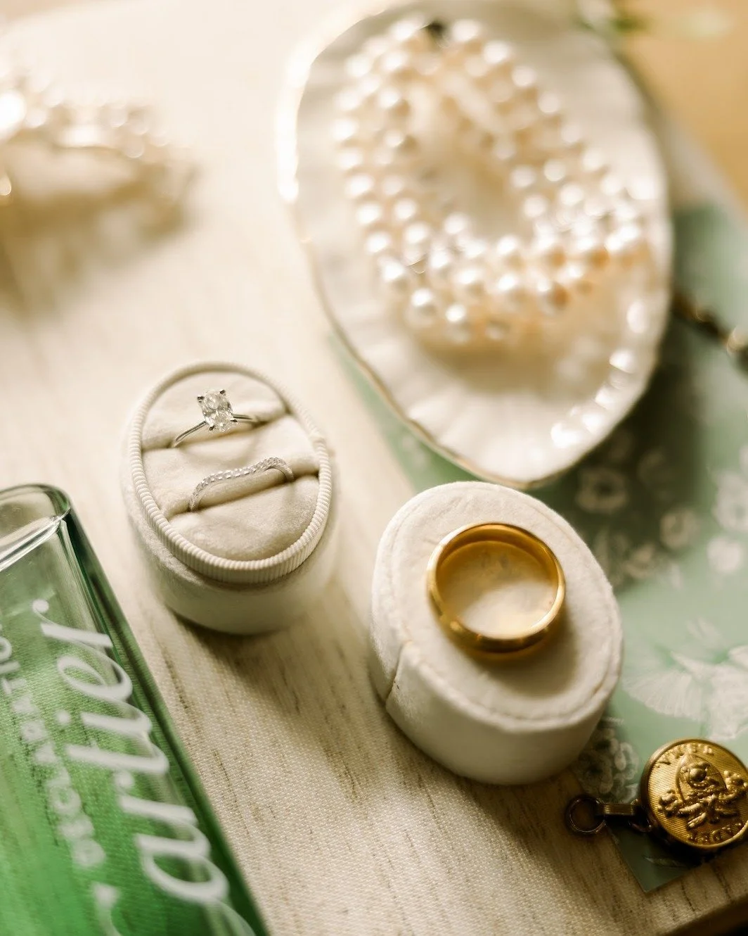 Fine details are the quiet threads of a wedding story. 🕊️✨

The delicate luster of heirloom pearls, the scent of a signature fragrance, and the cool weight of a gold band. These are the small, intentional choices that ground a day in history. For Ha