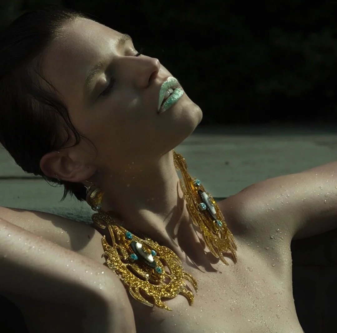 Cooling Off With Metallic Mint 💦

Scintillating iced-metallic lips that catch the poolside light and command attention.

#editorialbeauty #icy #summerglam #metallics #robinschoenmakeup
