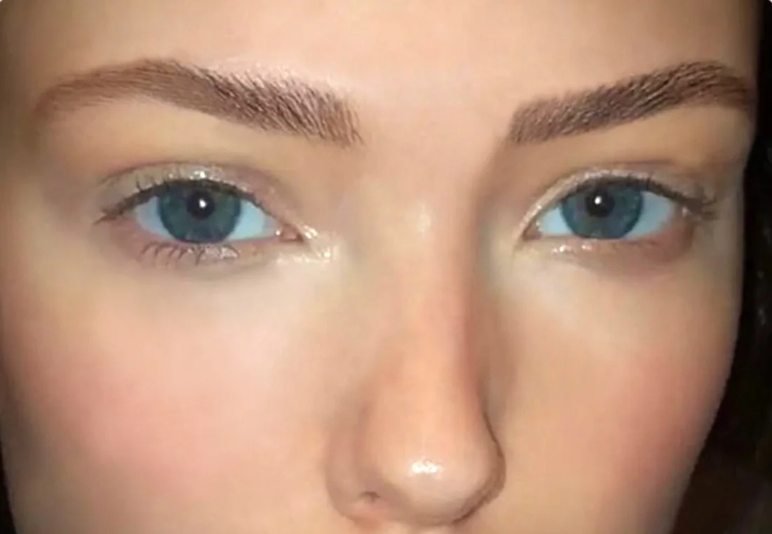 Professional brow shaping and natural brow architecture in NYC by Robin Schoen