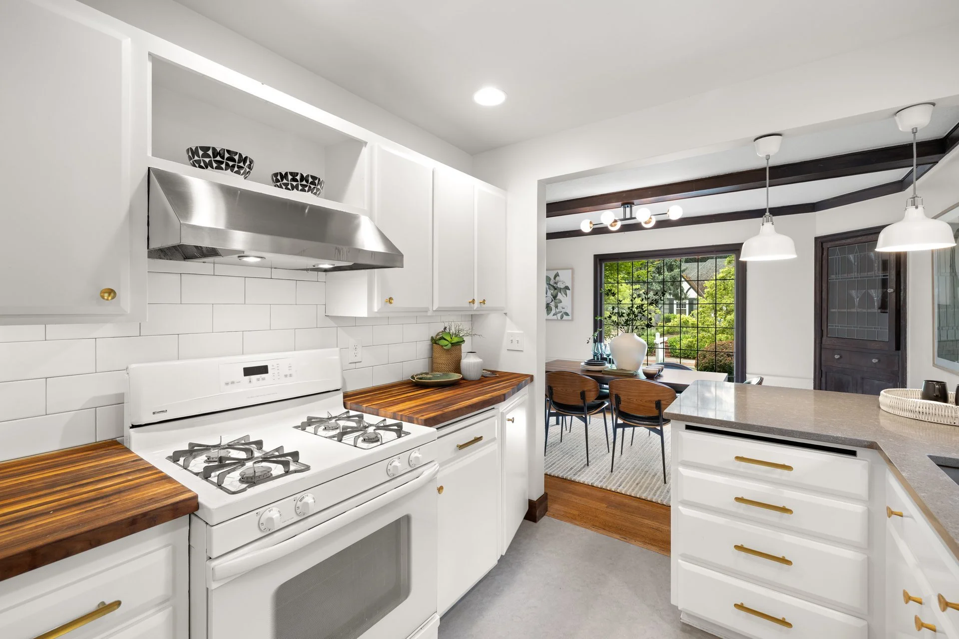 033-6026NorthMississippiAvenue-Portland-OR-97217-SMALL.jpg