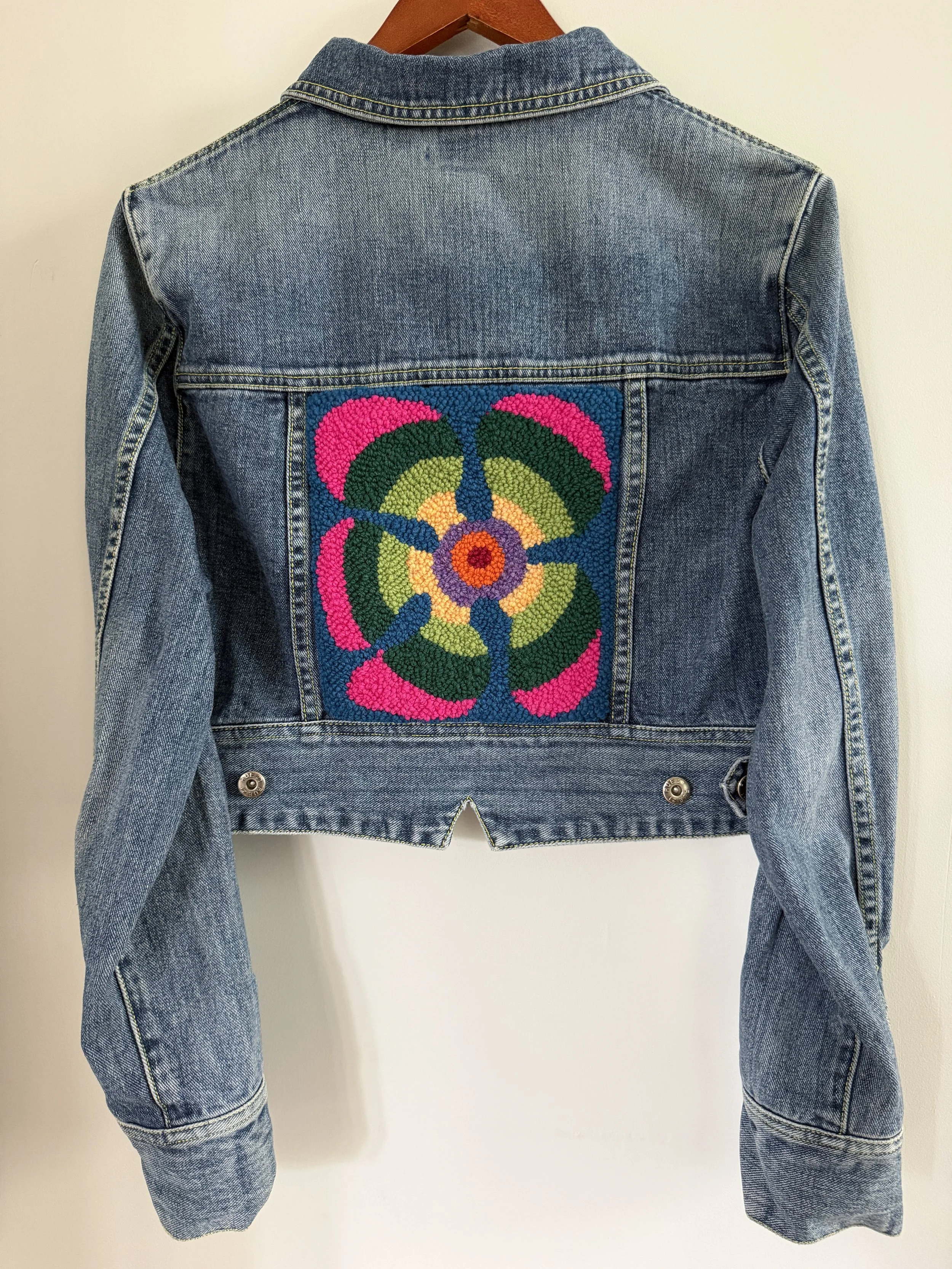 croppped flower size L