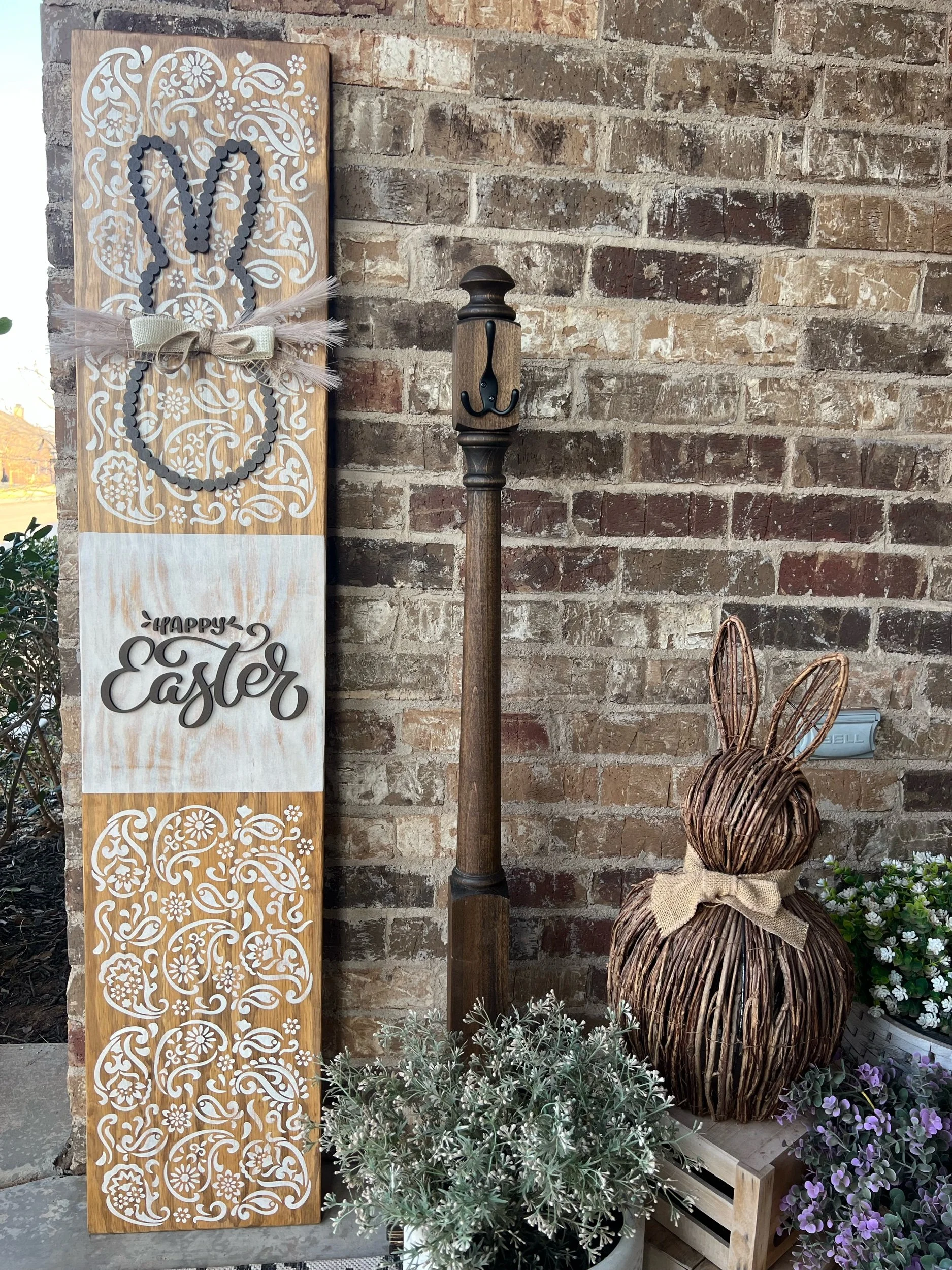 Classic Paisley - Bunny Leaner