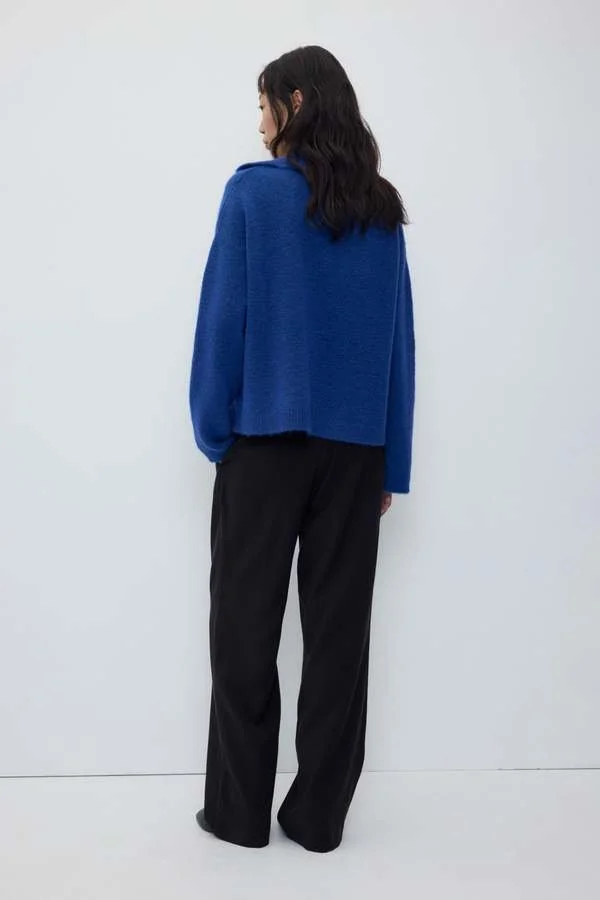 RITA-ROW---CHANDAIL-FIENO---BLEU---AH26-20260910160913 (2).jpg