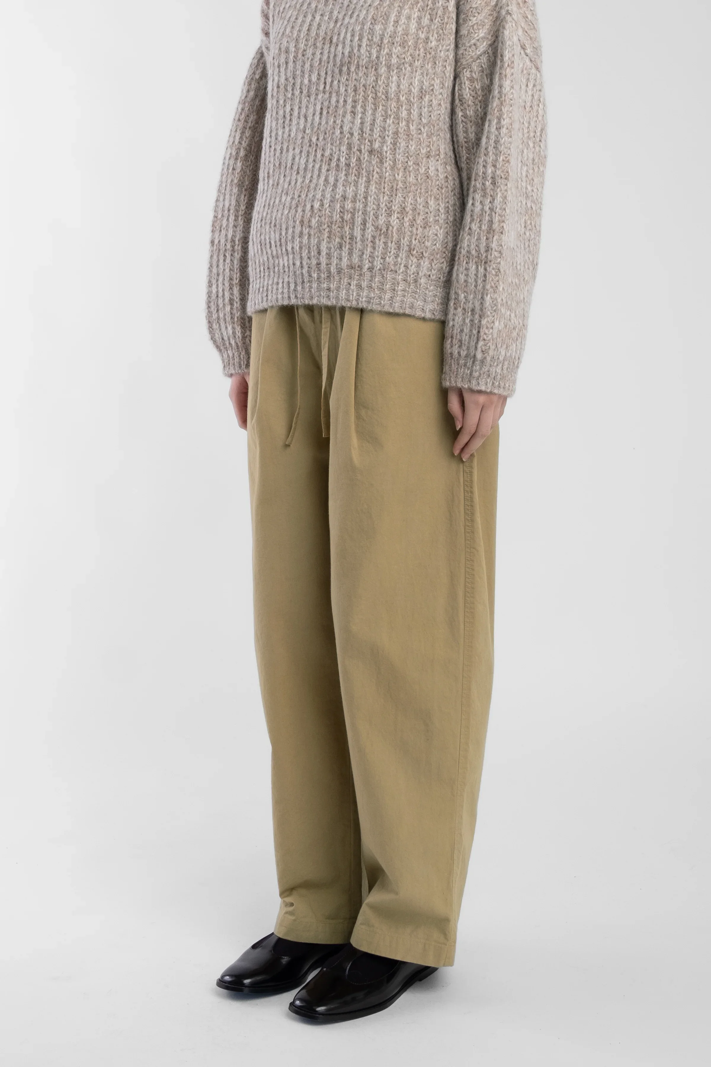 tietrouser_ochre_12_b643df1e-f1dc-4a49-b3b7-470483579918.webp