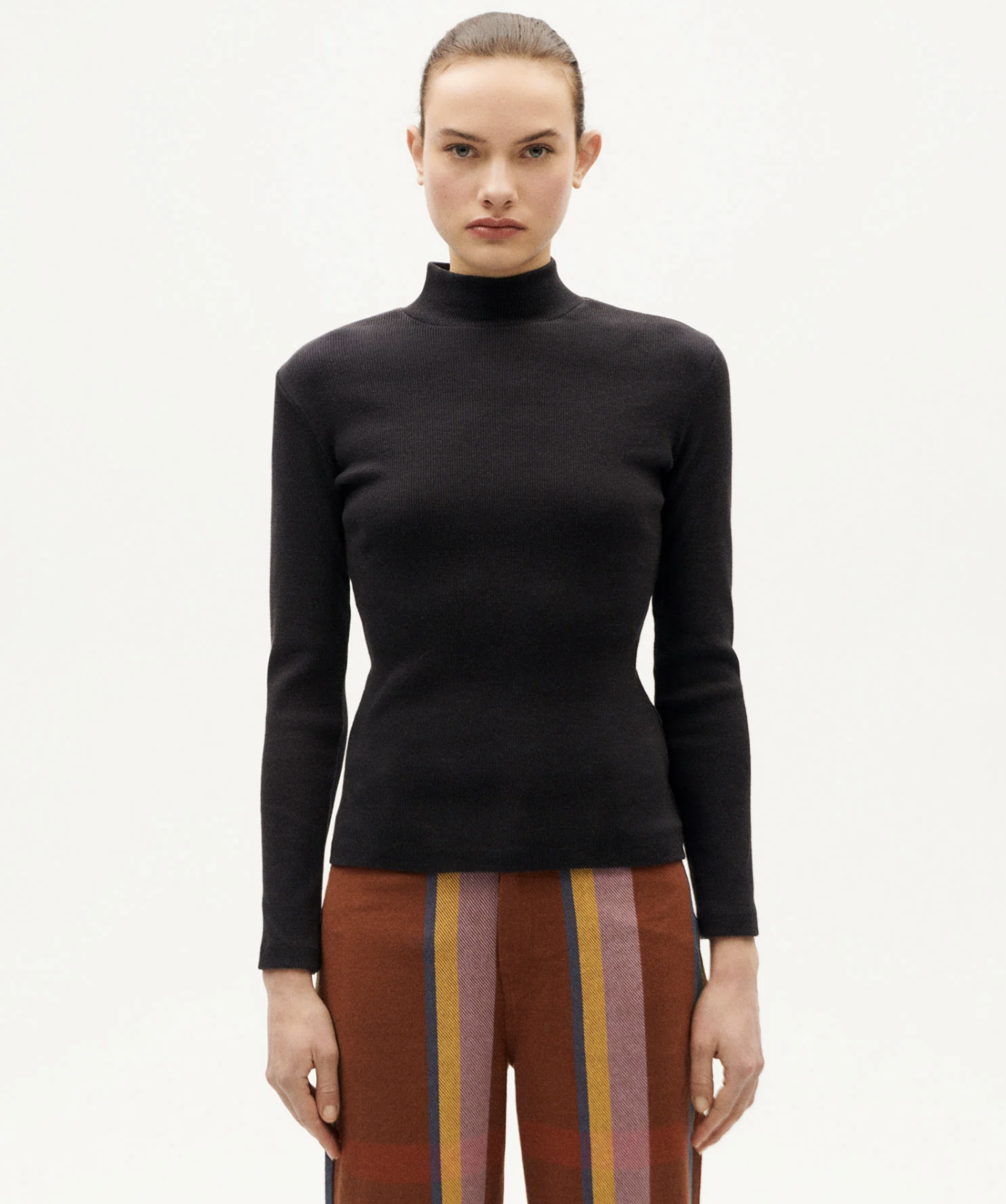 Thinking Mu Aine Ribbed Turtleneck - Black — Cocobolo