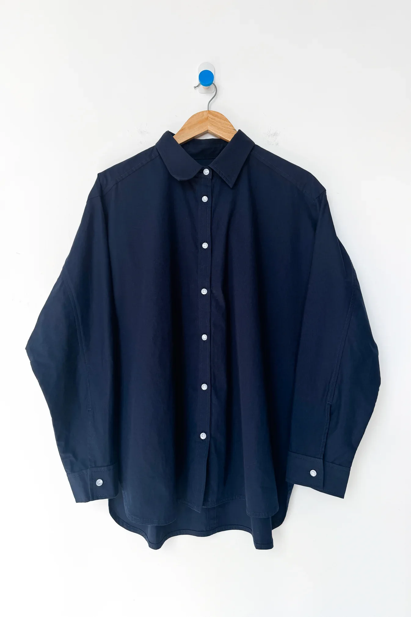 LWOwen_Navy_0.webp