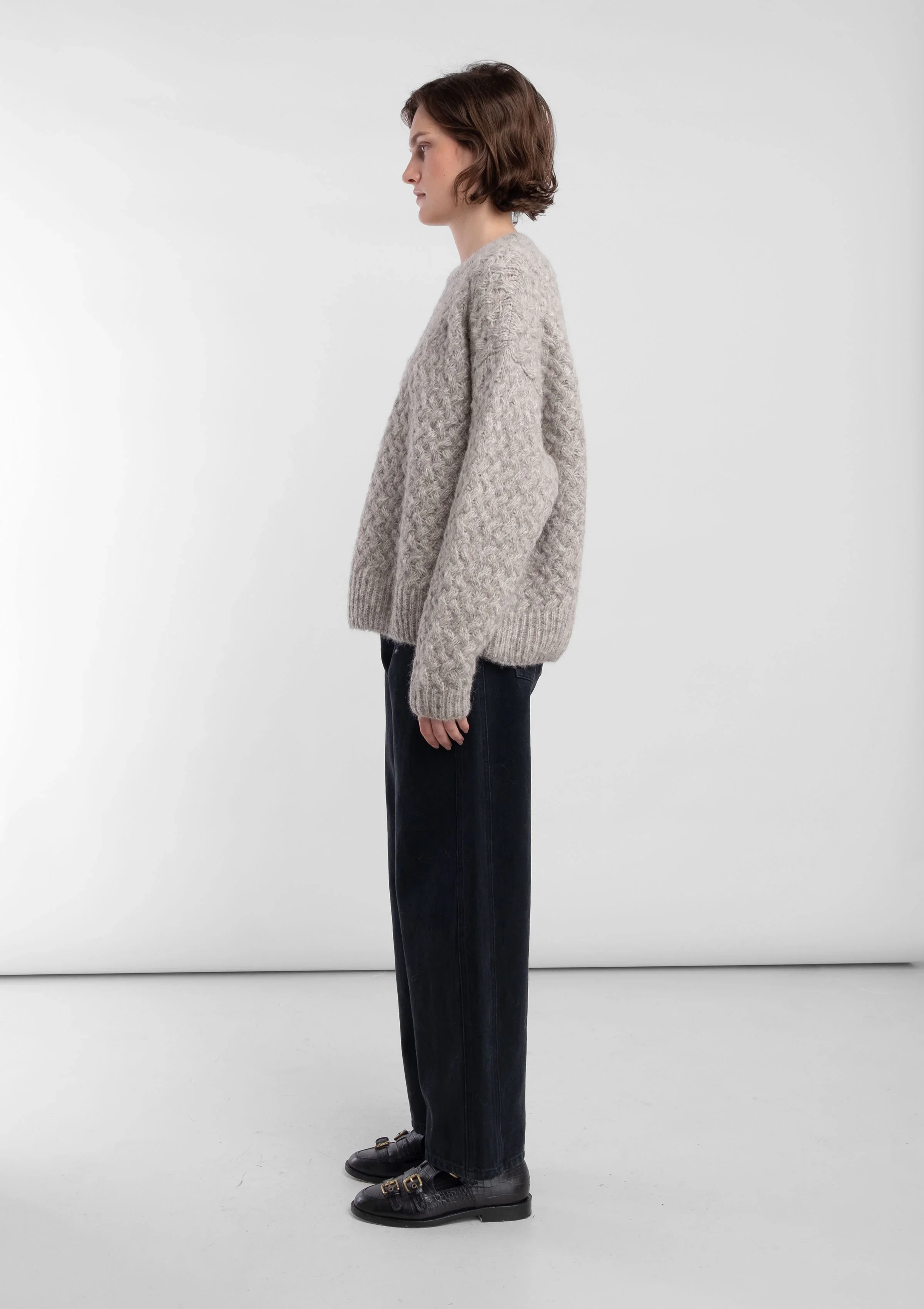 knitweavepulloverheathergrey2_95a077f3-8096-48d6-917f-7954a8fdfcc3.webp