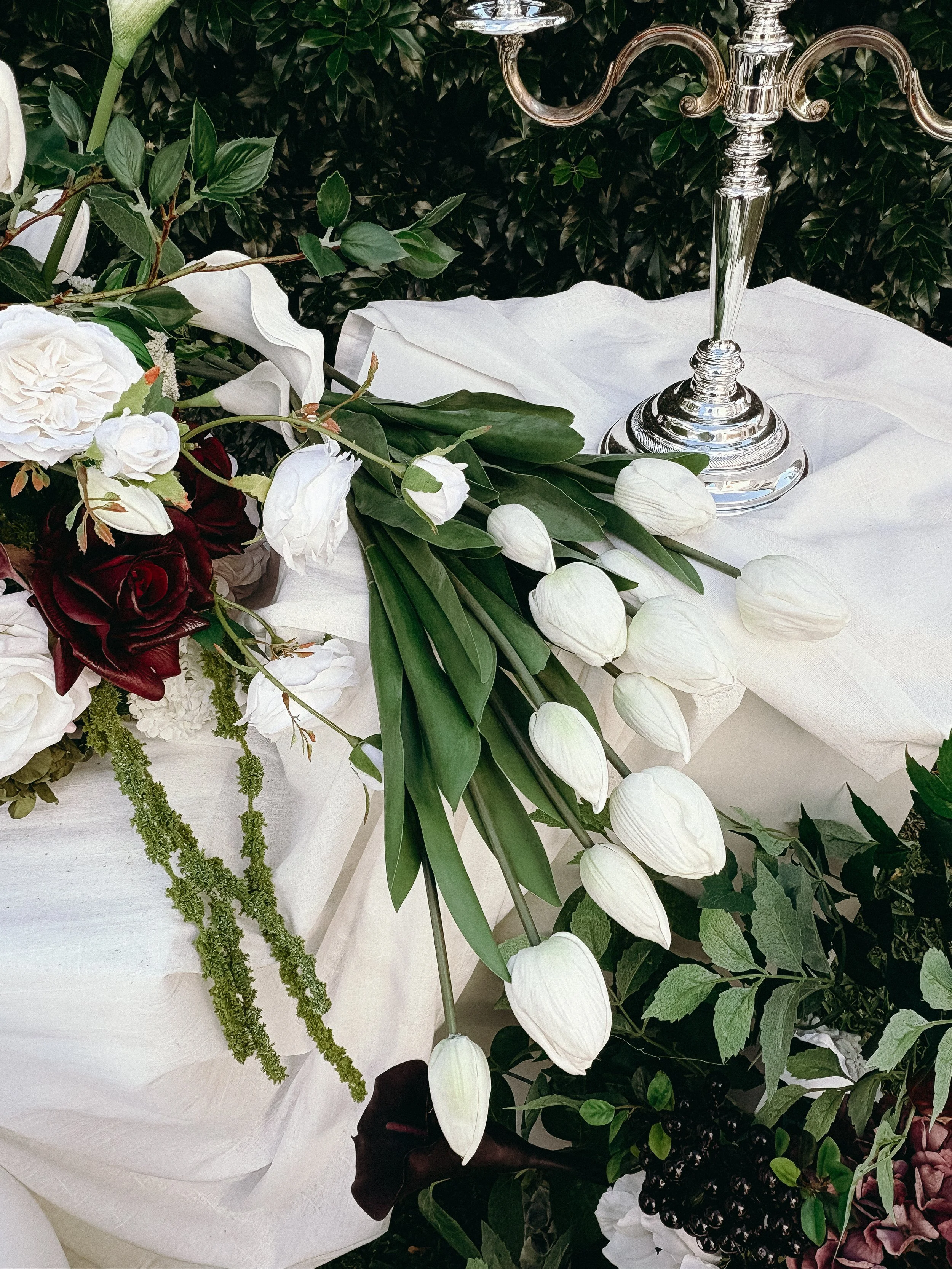Faux Wedding Flowers vs Fresh Flowers: Which Is Right for Your Wedding?