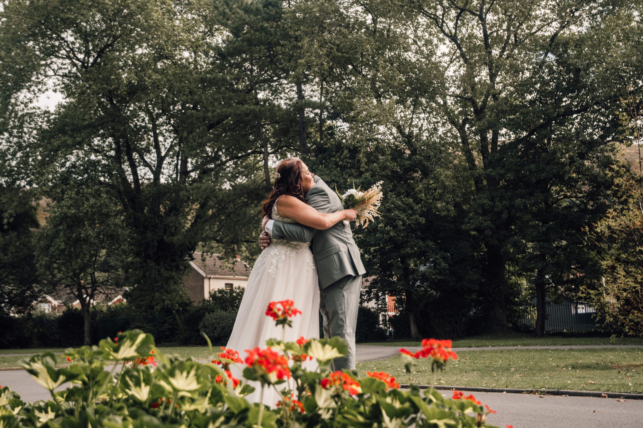 R&A-Bride&GroomPortraits-37.jpg