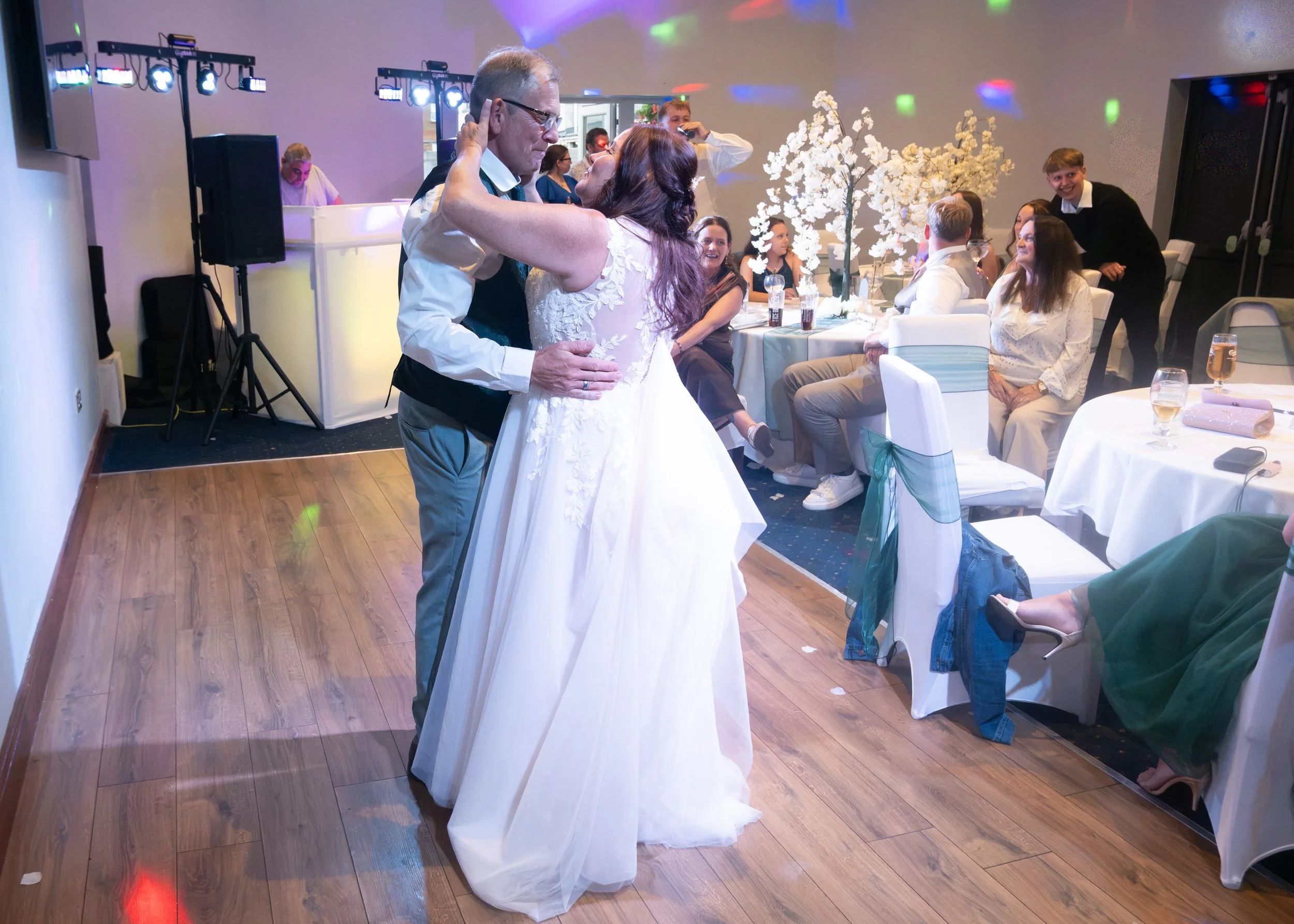 R&A-FirstDance-38.jpg