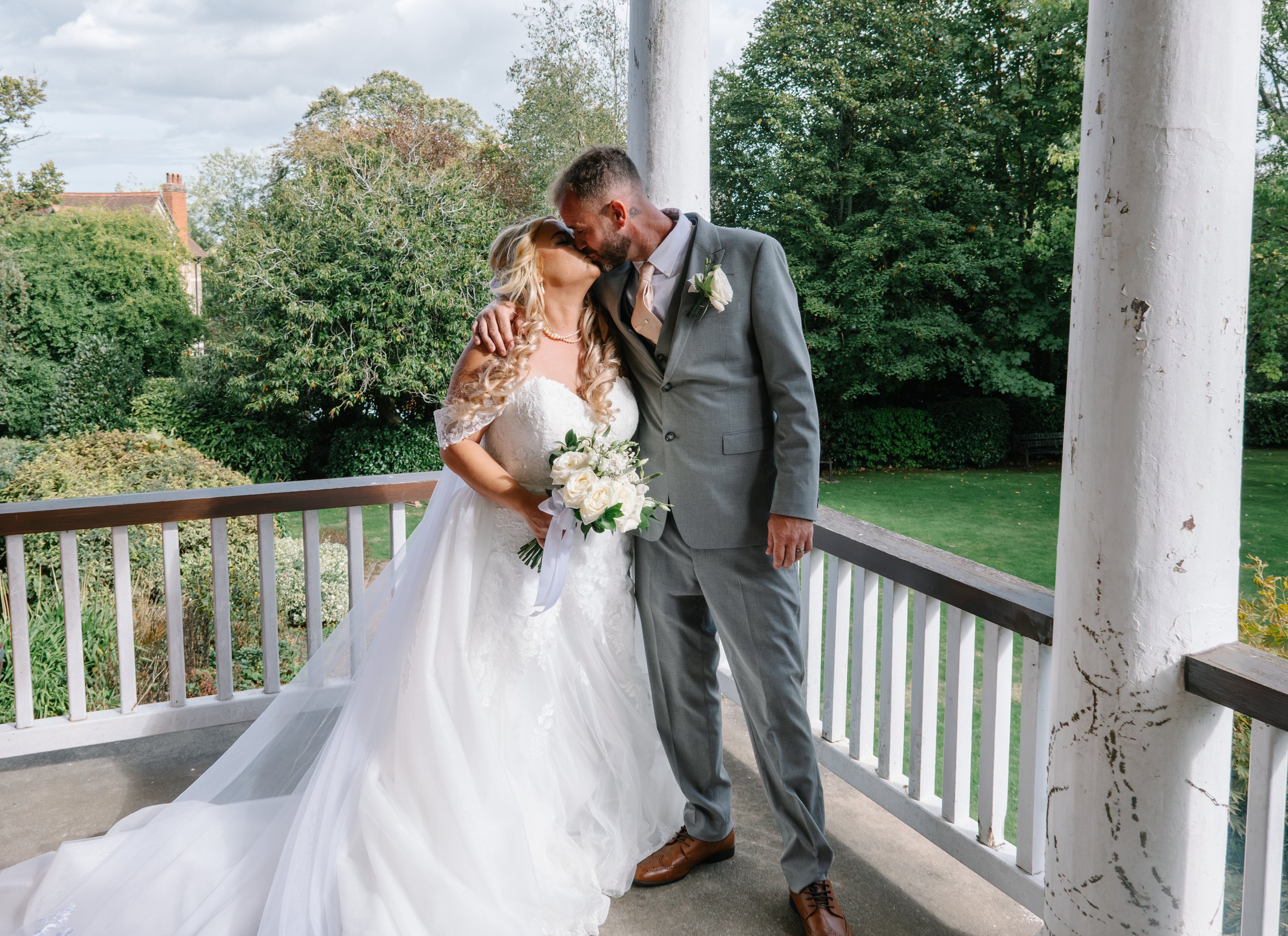 A&J-Bride&GroomPortraits-16.jpg