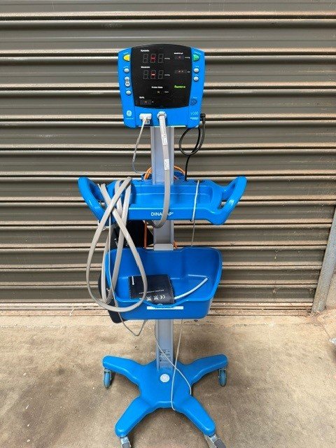 GE Dinamap V100 Monitor with SpO2 and NIBP