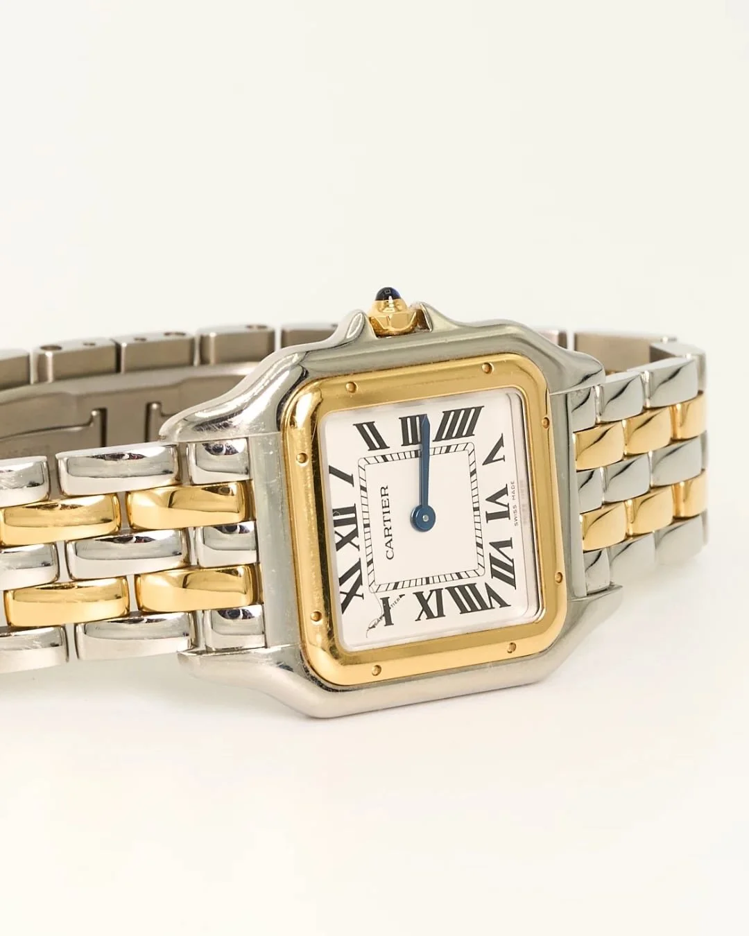 For the woman whose elegance never goes unnoticed. ✨

This Mother&rsquo;s Day, honor her with an icon of timeless sophistication &mdash; the Panth&egrave;re de Cartier 29mm in 18K yellow gold and steel. A watch celebrated for its graceful design, ref