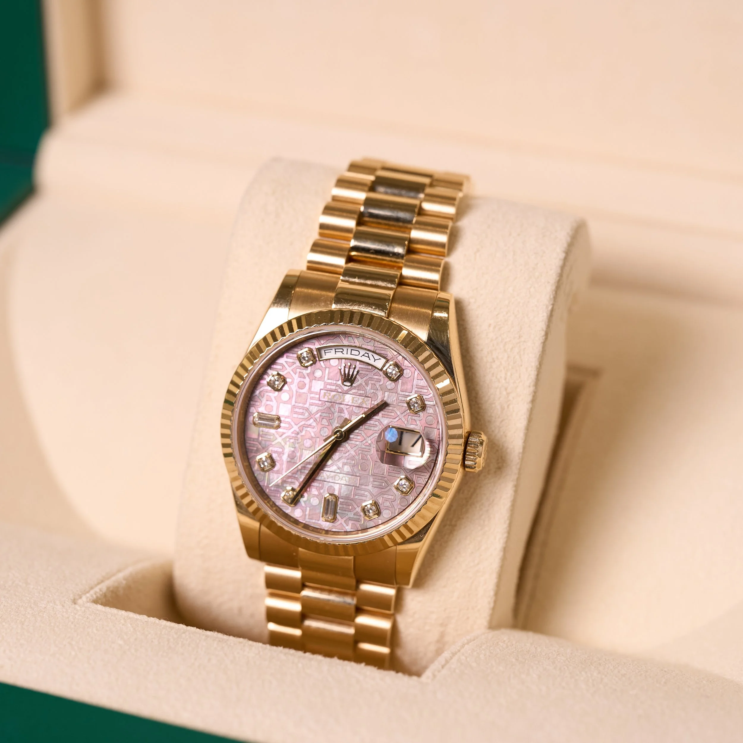 ✨ A collector&rsquo;s piece that blends rarity, craftsmanship, and unmistakable presence.

This exceptional Rolex Day-Date 36mm in 18k yellow gold features a mesmerizing Tahitian Mother of Pearl motif dial, elevated by diamond hour markers and the ic