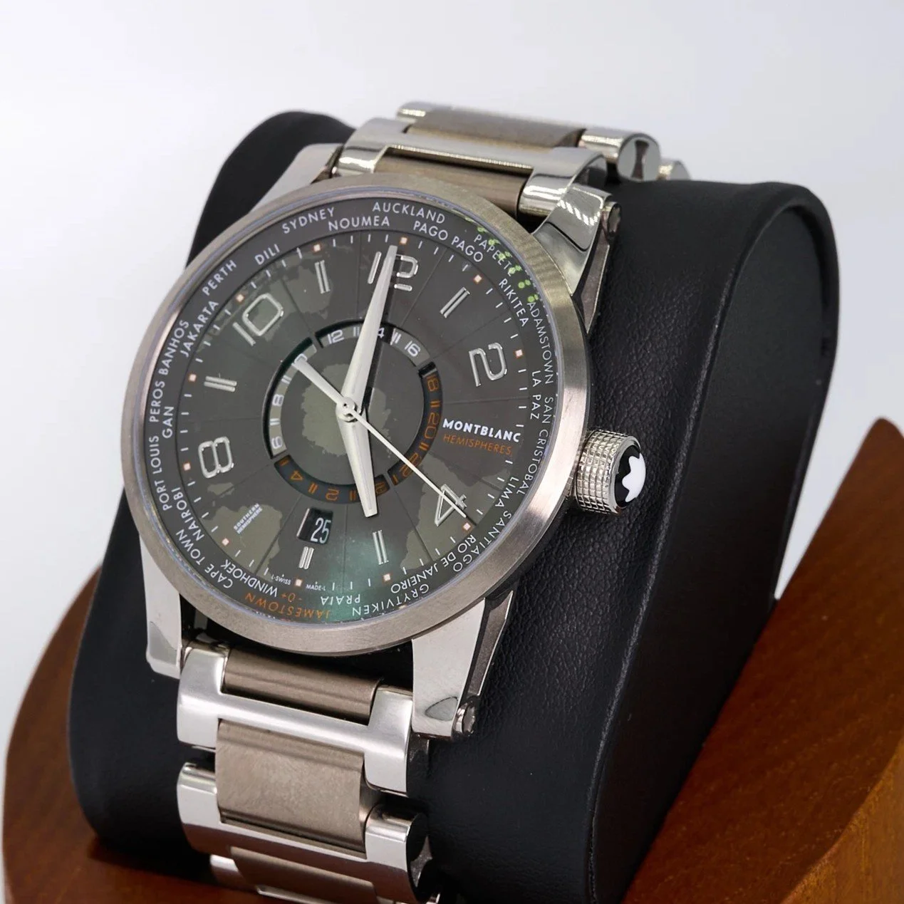 Montblanc TimeWalker World-Time Hemispheres 42mm Automatic Watch #108956 Full Set