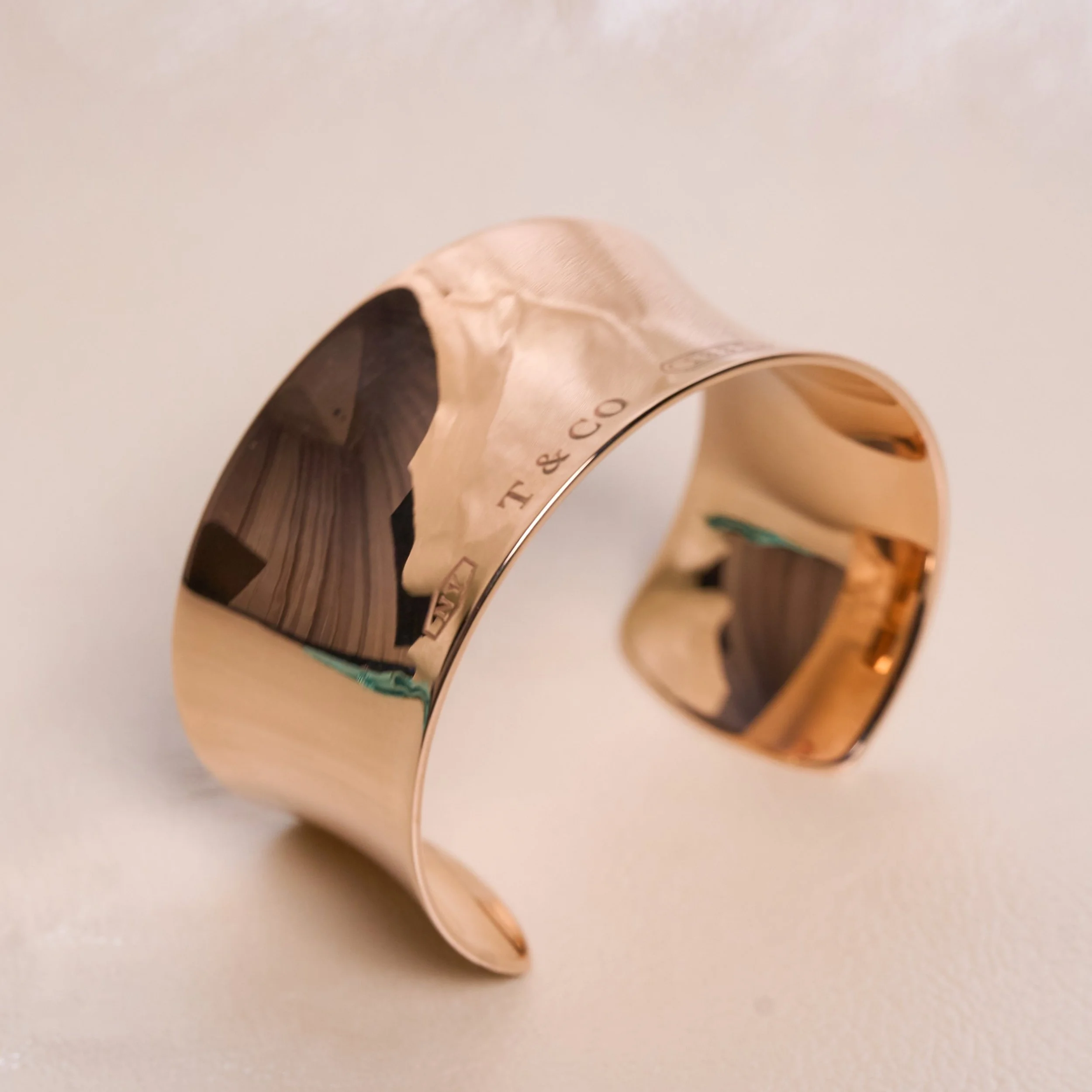 Tiffany & Co. 1837 Rubedo Metal Wide Open Cuff Bracelet Rose Gold Tone Vintage Rare With Box and Pouch