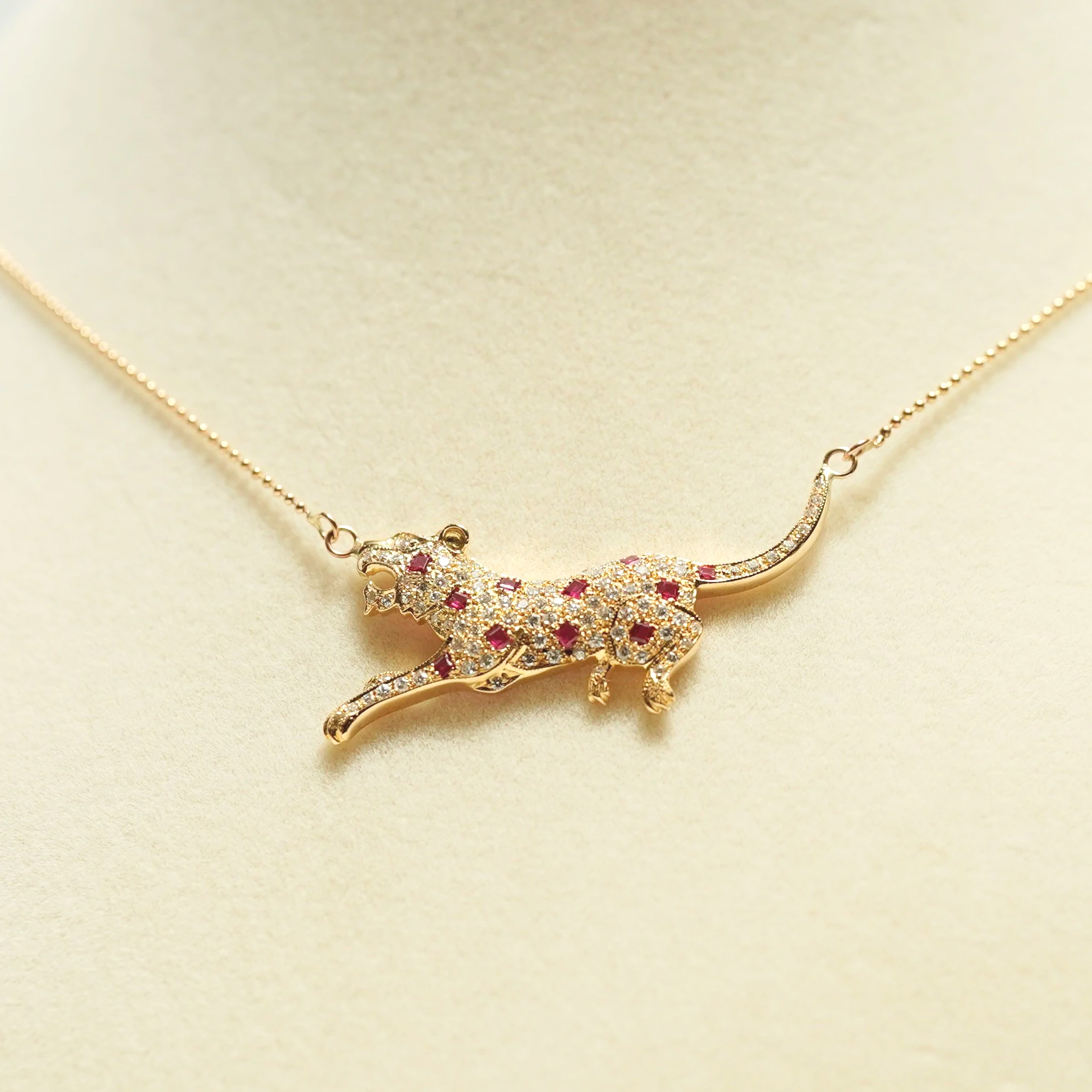 18K Yellow Gold Diamond Ruby Cheetah Pendant Necklace 1.70CTW With 14K 18