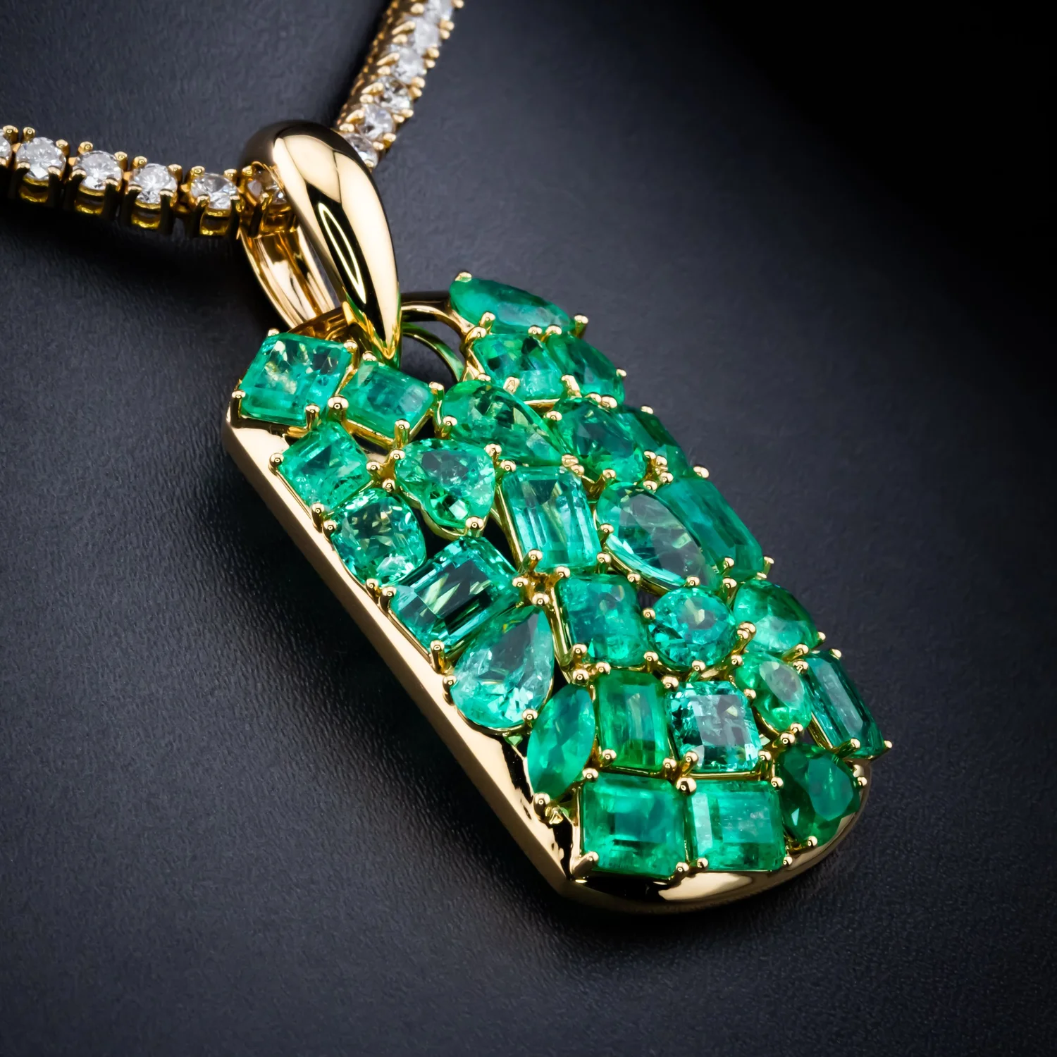 18K Yellow Gold Custom Green Emerald Scatter Set Pendant 20.12ct