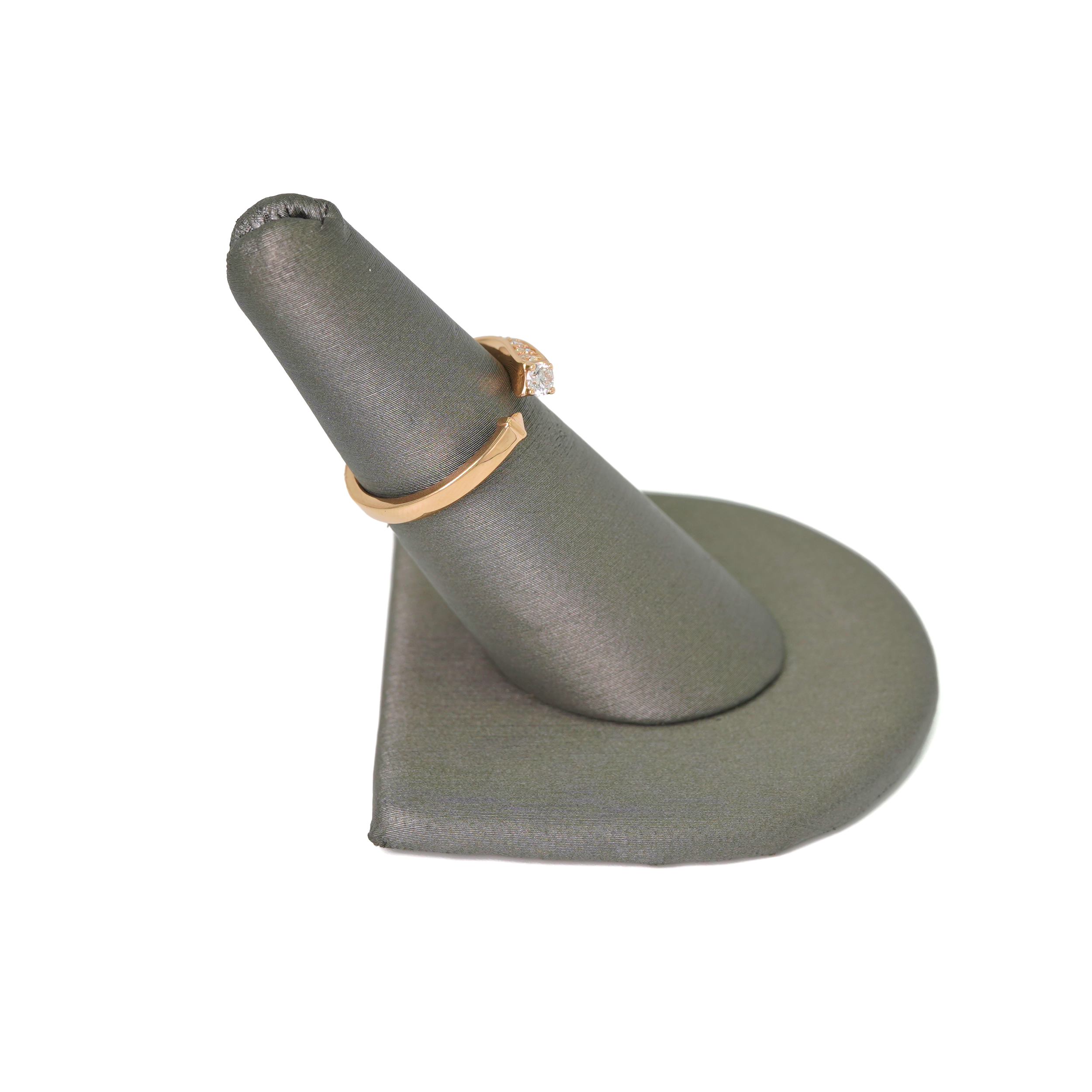 Forevermark-Rose-Gold-Ring 6.png