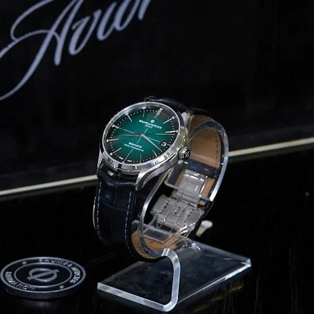 Baume & Mercier Clifton Baumatic Chonometer Automatic 40mm Green Dial Mens Watch | Baumatic Movement | 5-Days Power Reserve | Ref M0A10518