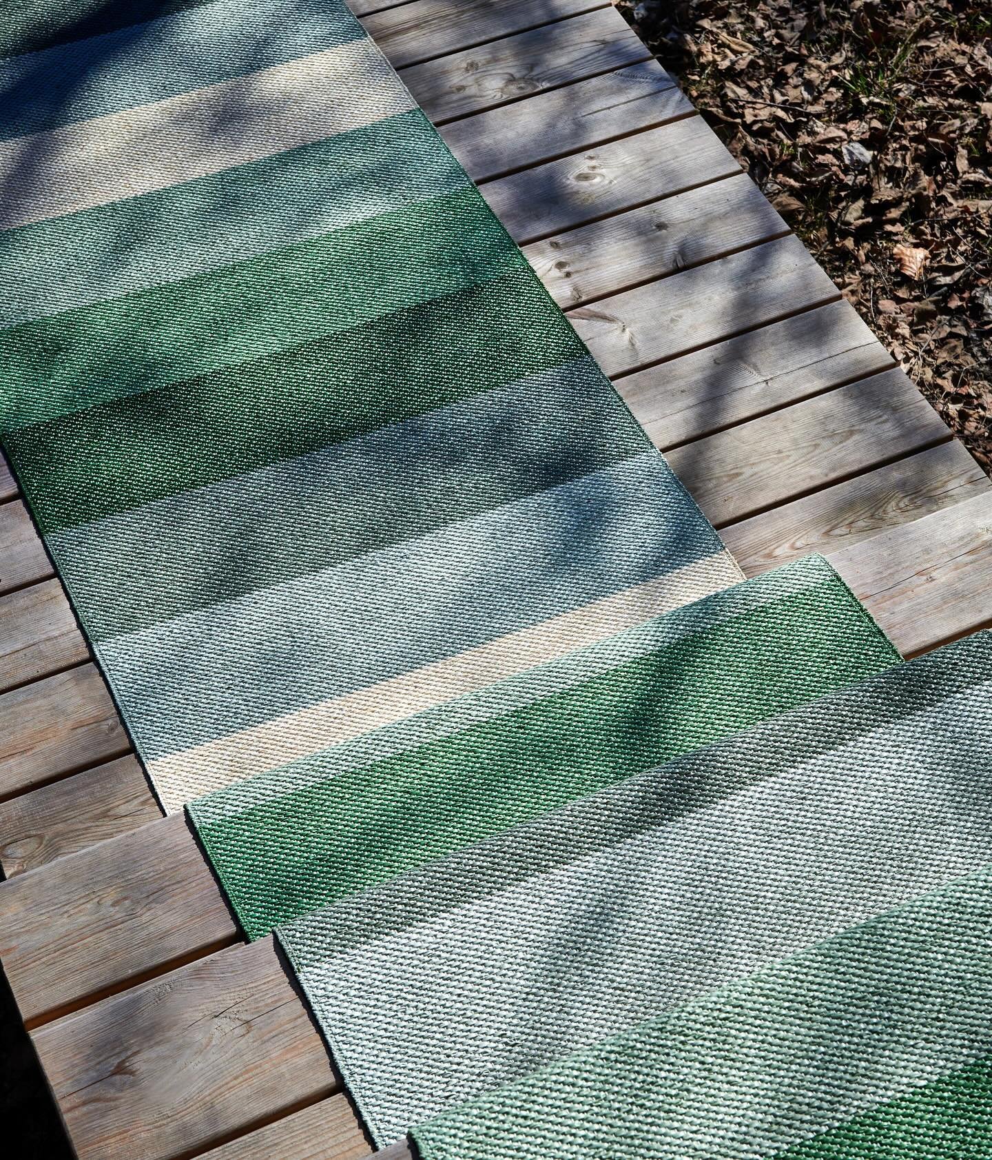 Liven up your porch with Pappelina&rsquo;s selection of sustainable, UV-resistant, easy-to-clean rugs. At @cose.nuove, we&rsquo;ve believed in (and used) these rugs for years, long before we ever partnered with @pappelinaofficial 

Find out for yours
