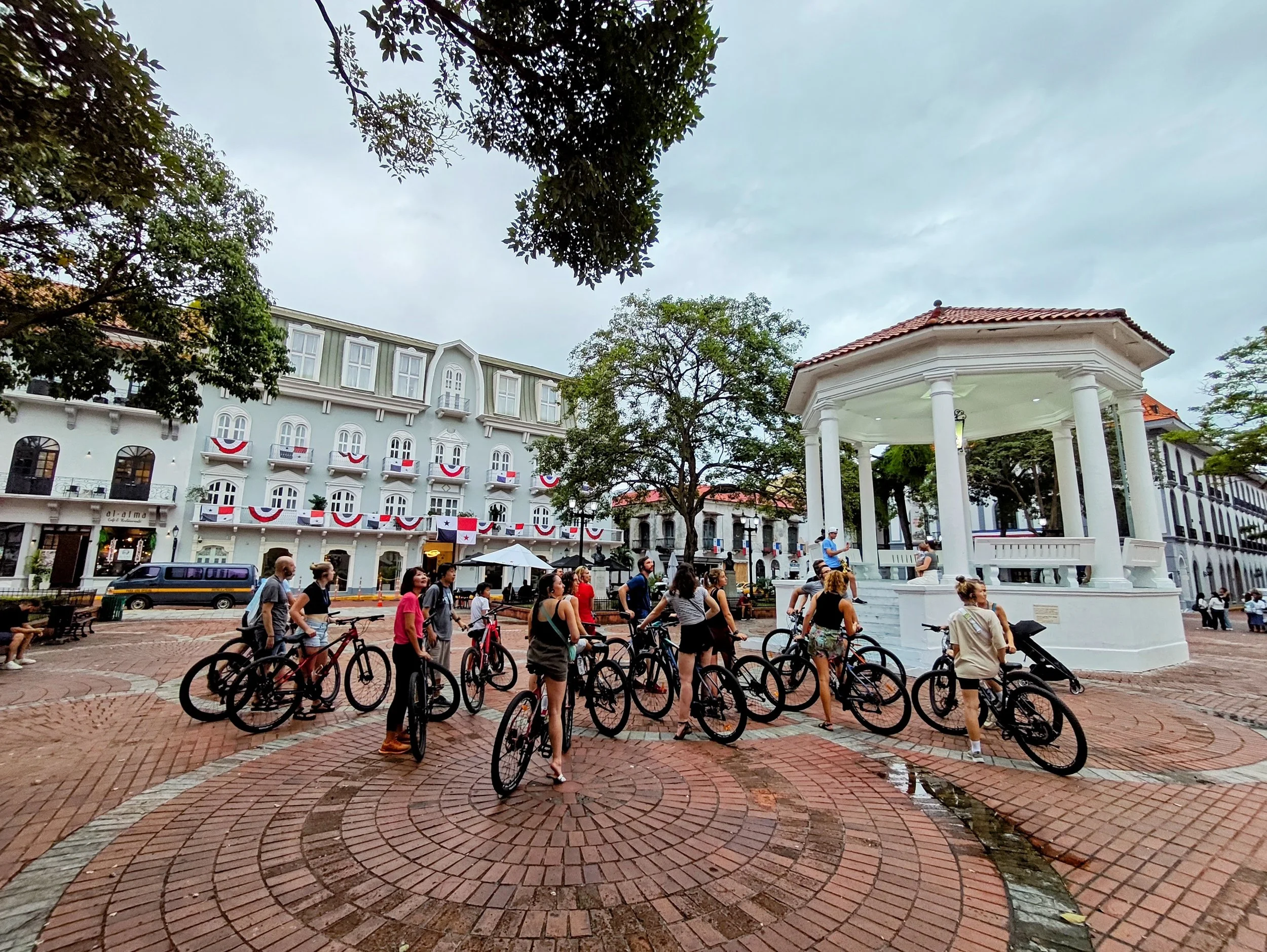 Guests enjoying the Casco Viejo Gastro Bike Tour in Panama City.