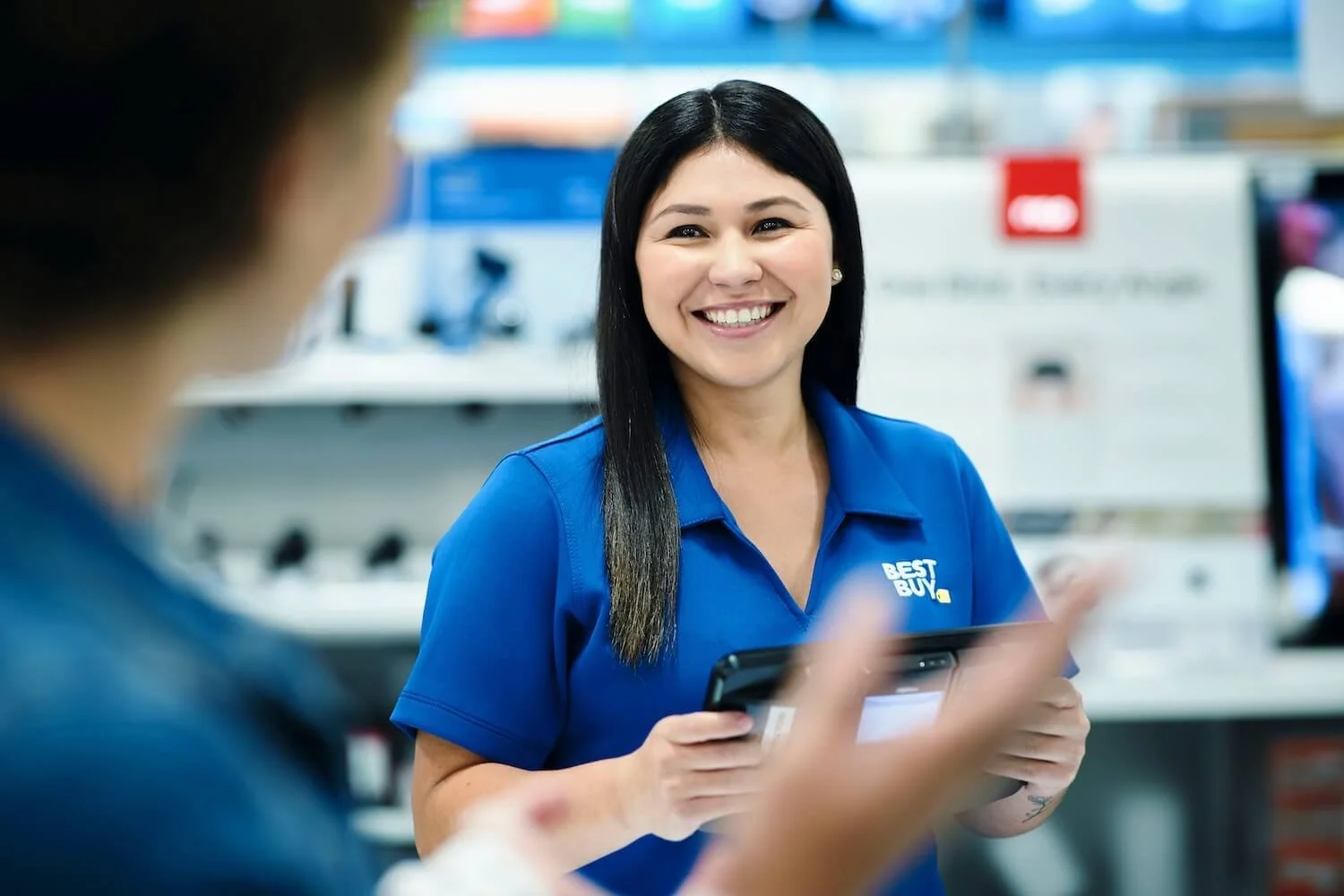 best-buy-employee.jpg