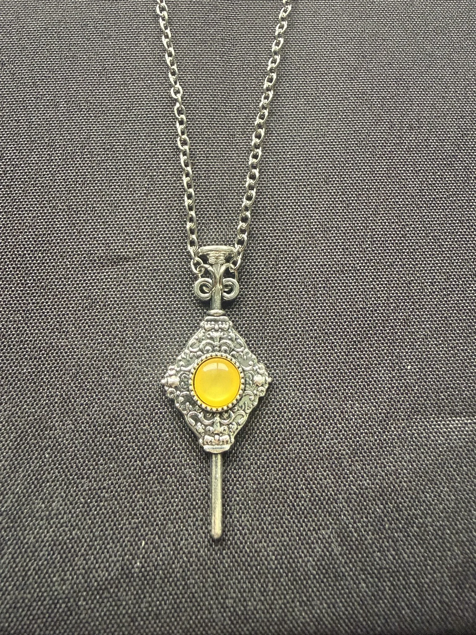 Grindelwald's Pendant Necklace (Fantastic Beasts)