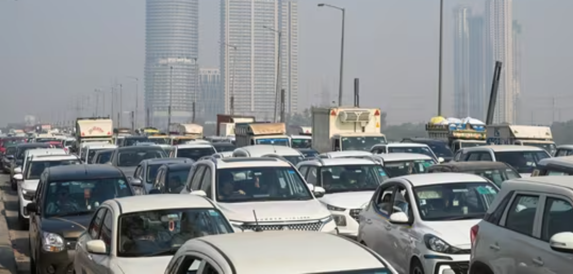 Govt identifies 62 chronic traffic choke points in Delhi worsening city’s air