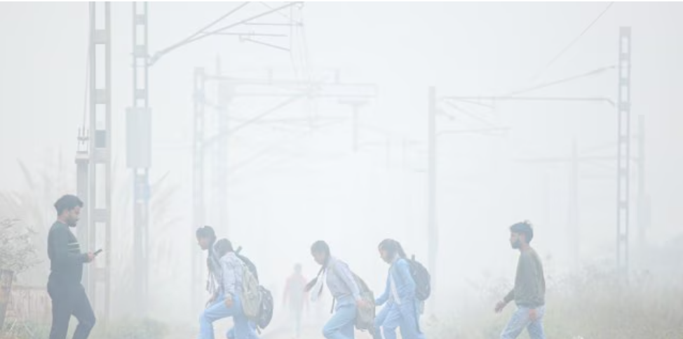 Delhi AQI hits 494 in ‘one of the worst pollution episodes seen in November in recent years’; AQI 500 in some areas