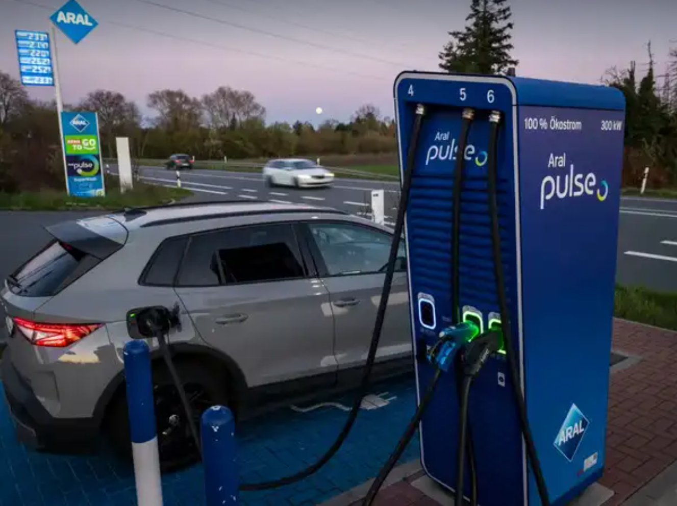 Delhi EV registrations rise 29%, petrol vehicles retain dominance