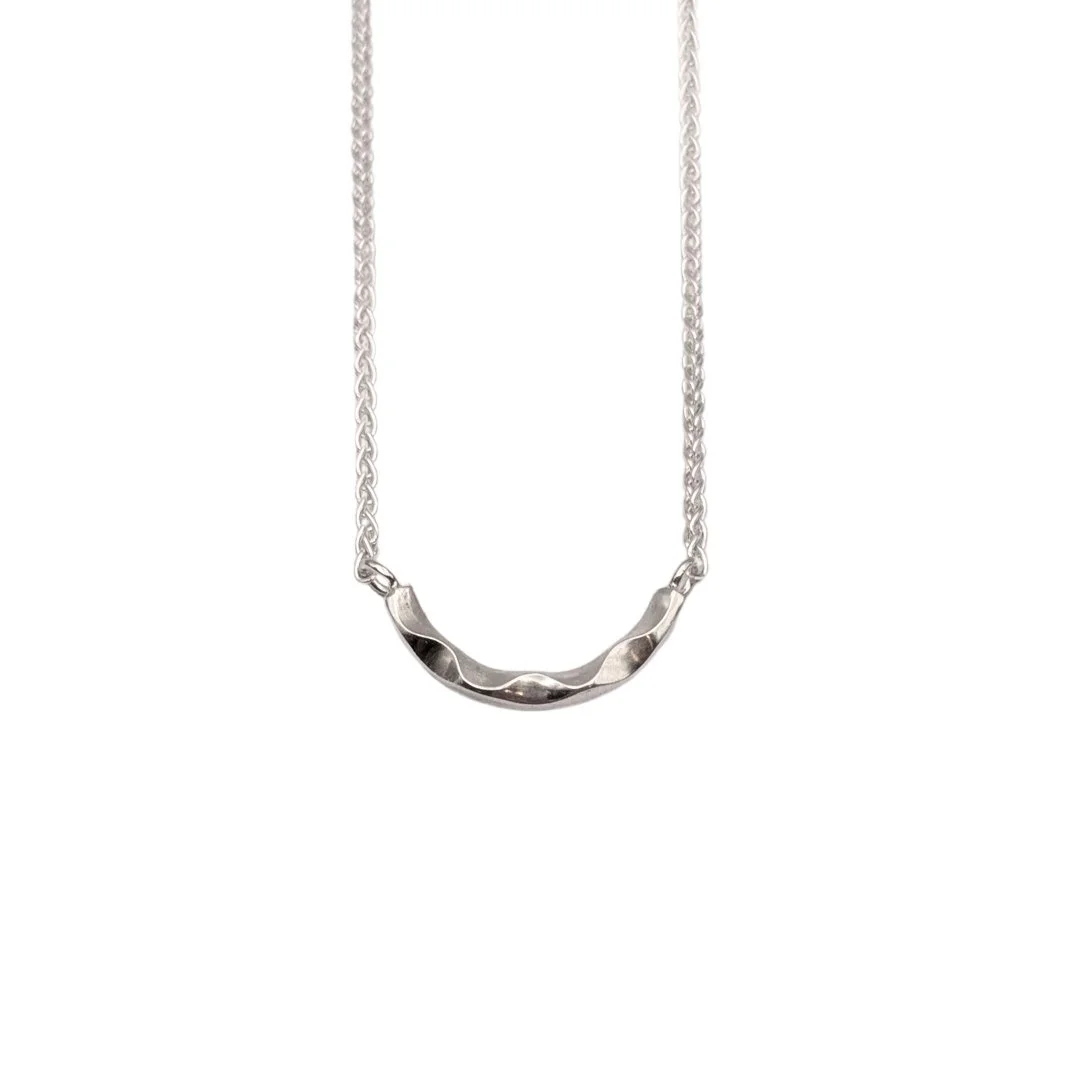 TulcaSilverNecklace1.jpg