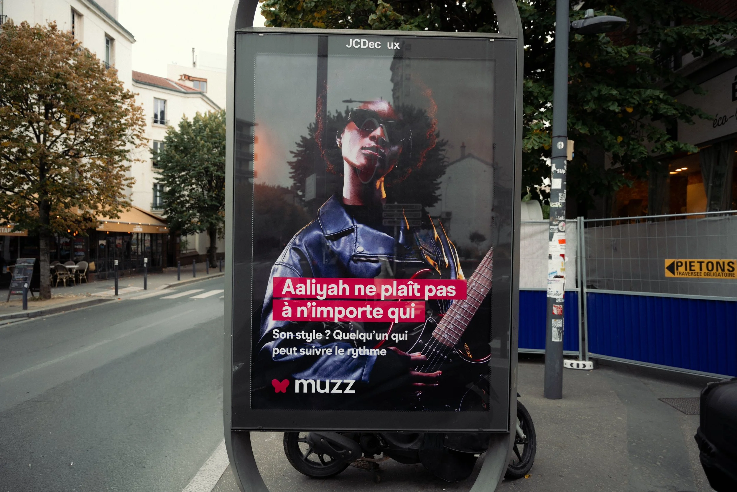 Muzz OOH