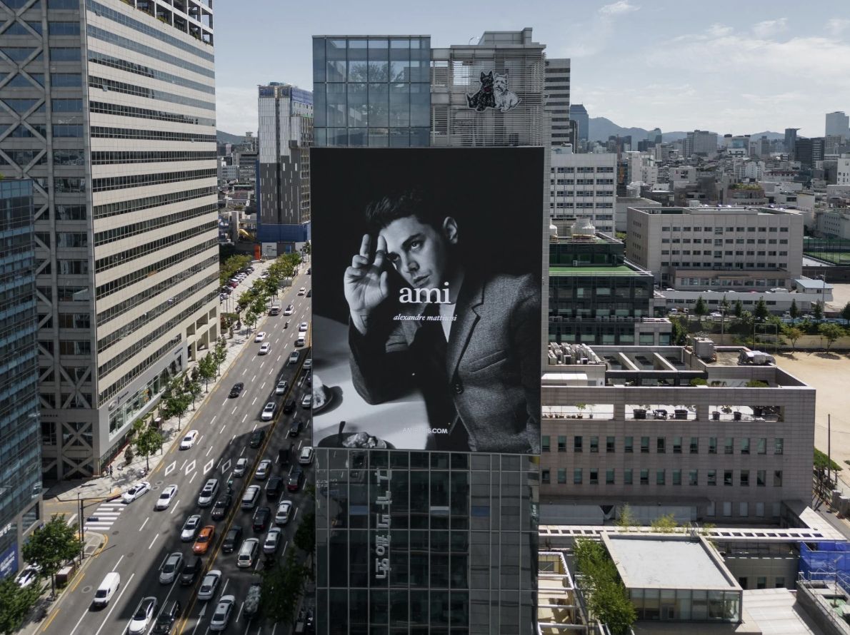 Comment faire de la publicité sur les panneaux en bord d’autoroute