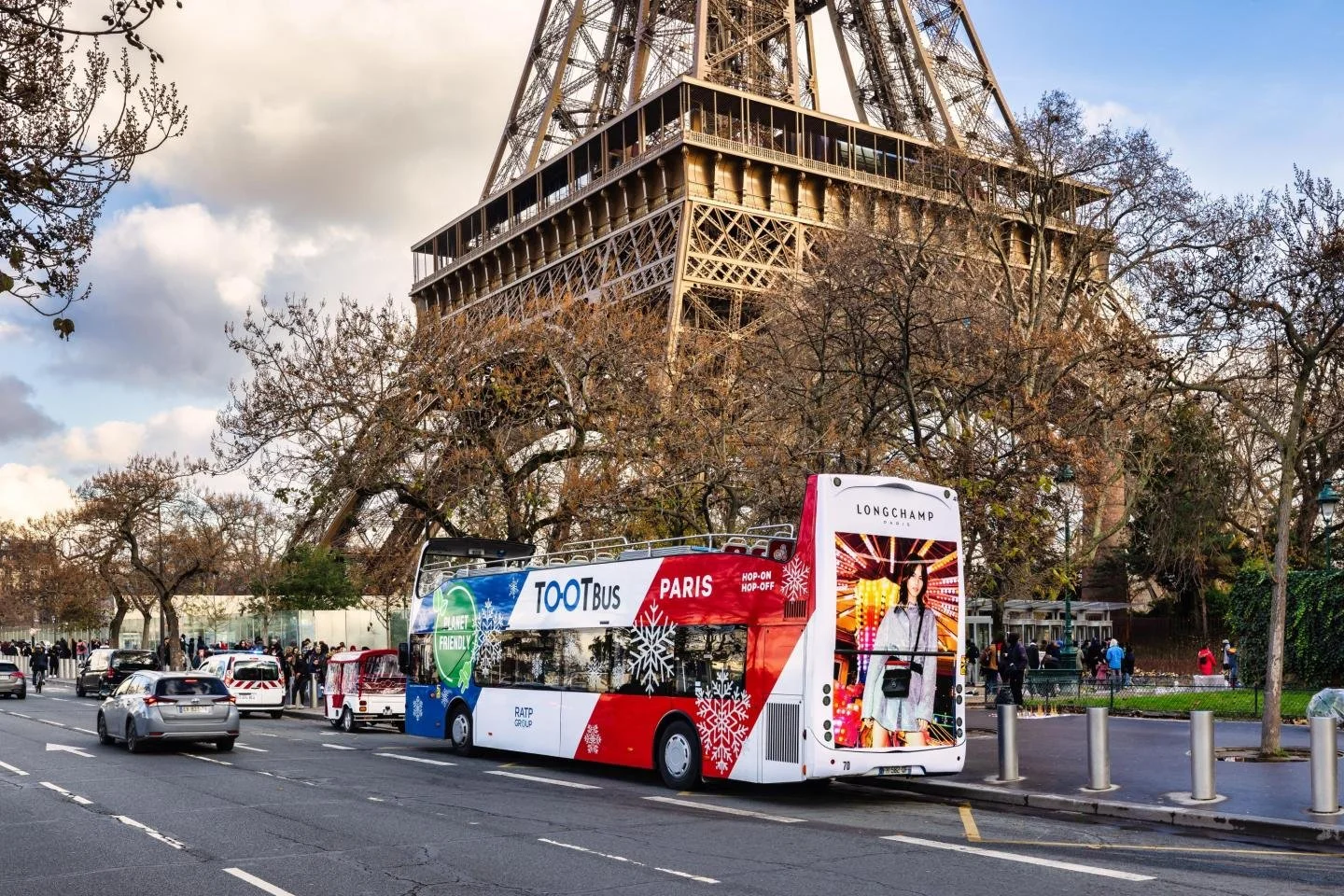 Publicité sur bus ou sur abribus: quel format choisir?