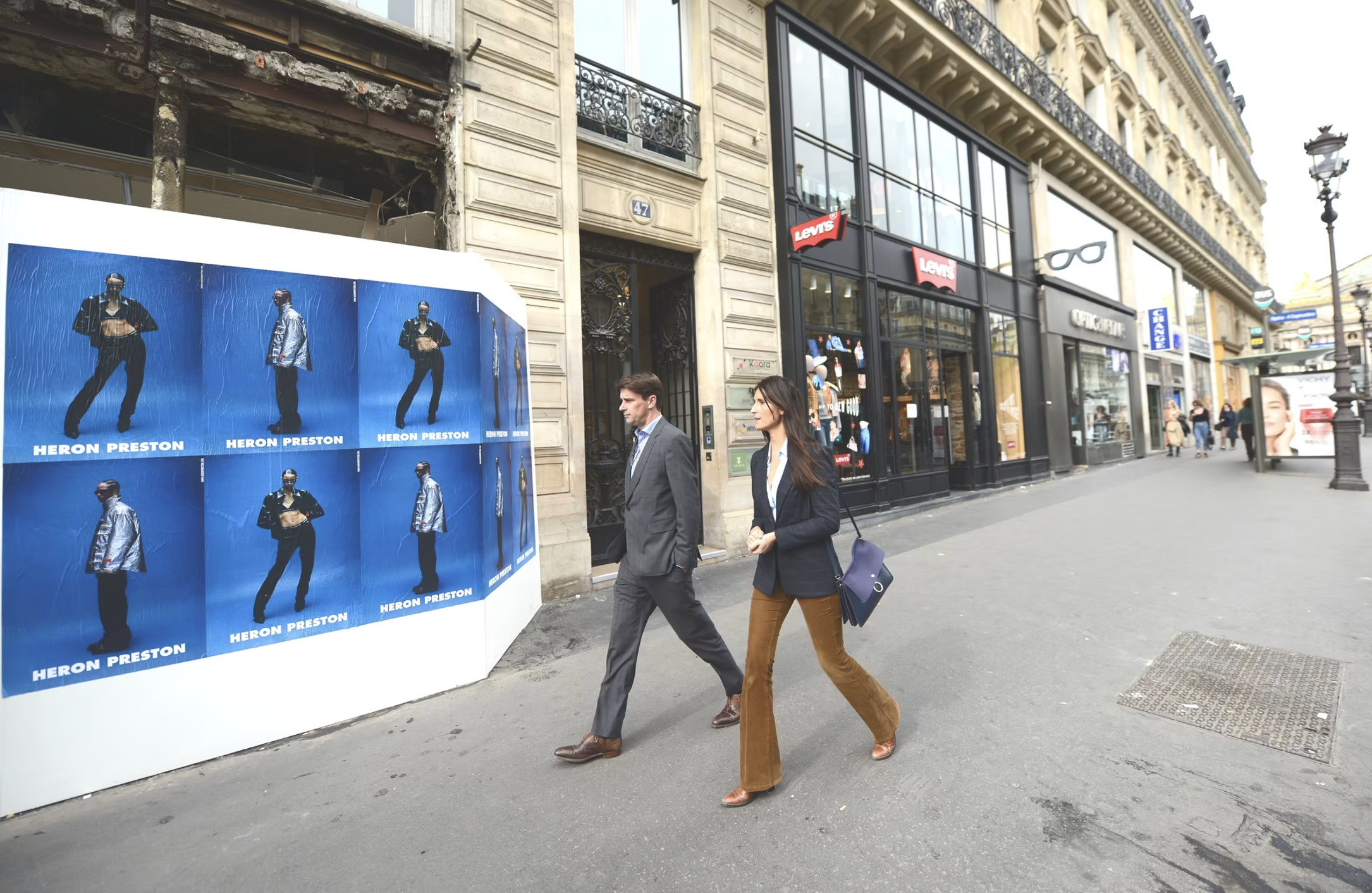 Publicité sur échafaudage