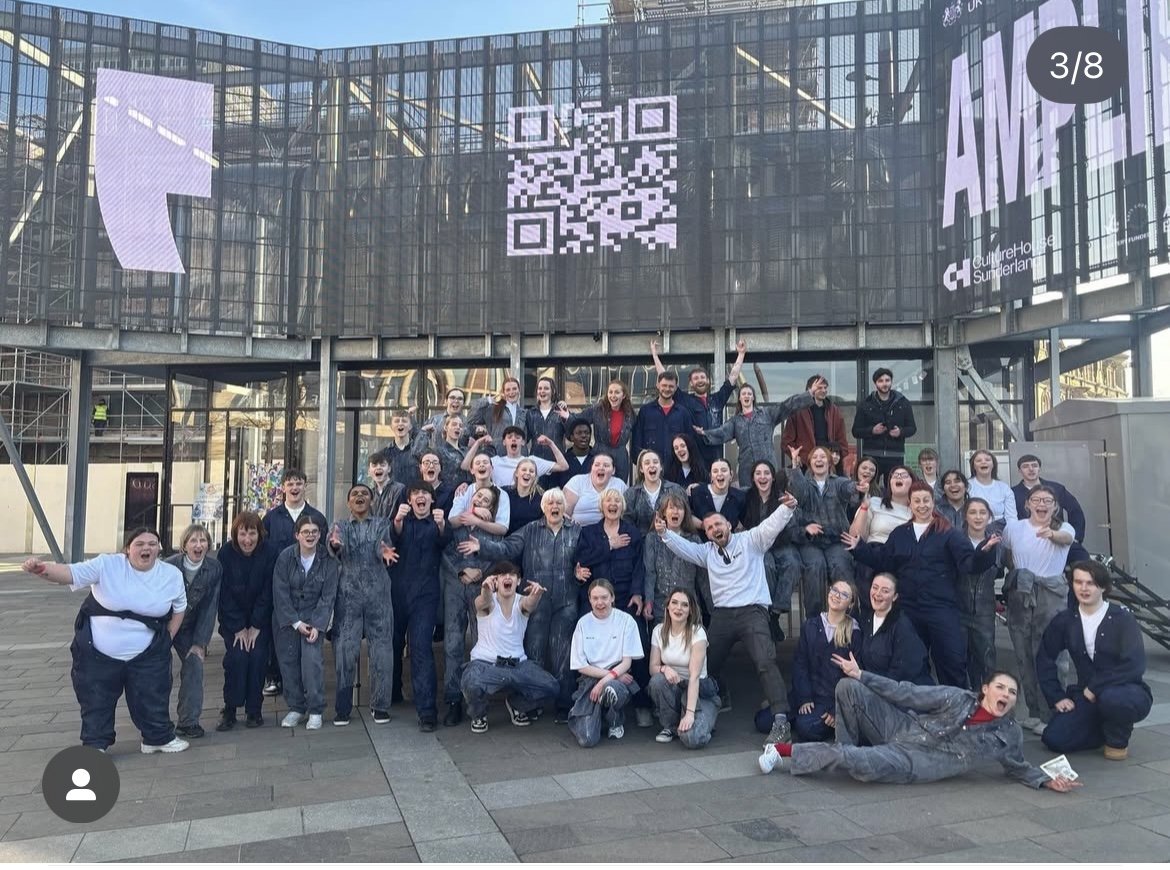 WE ARE GIANTS - KEEL SQUARE