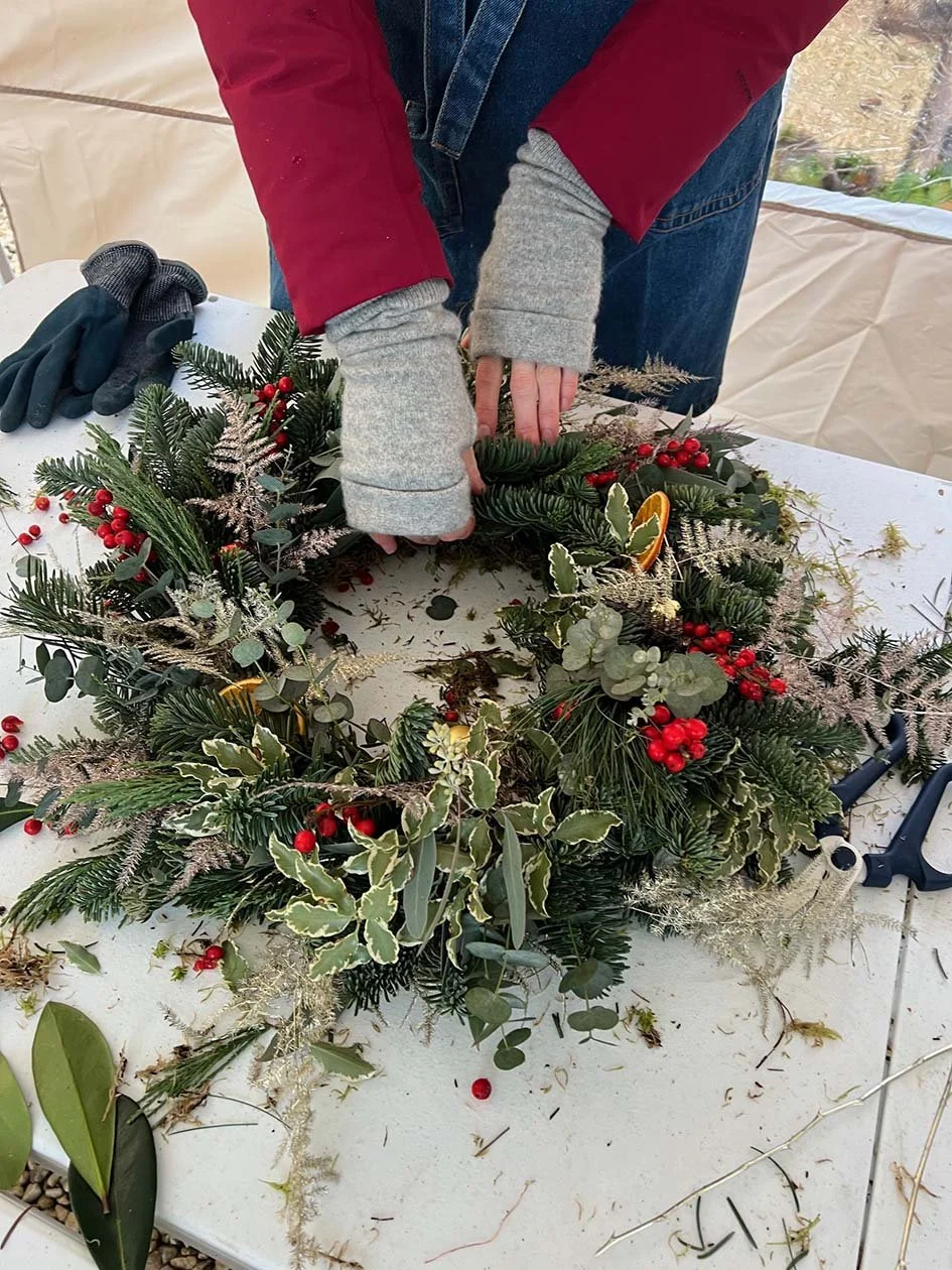 astrantia-studio-flower-winter-wreath-workshop-24-2800.jpeg