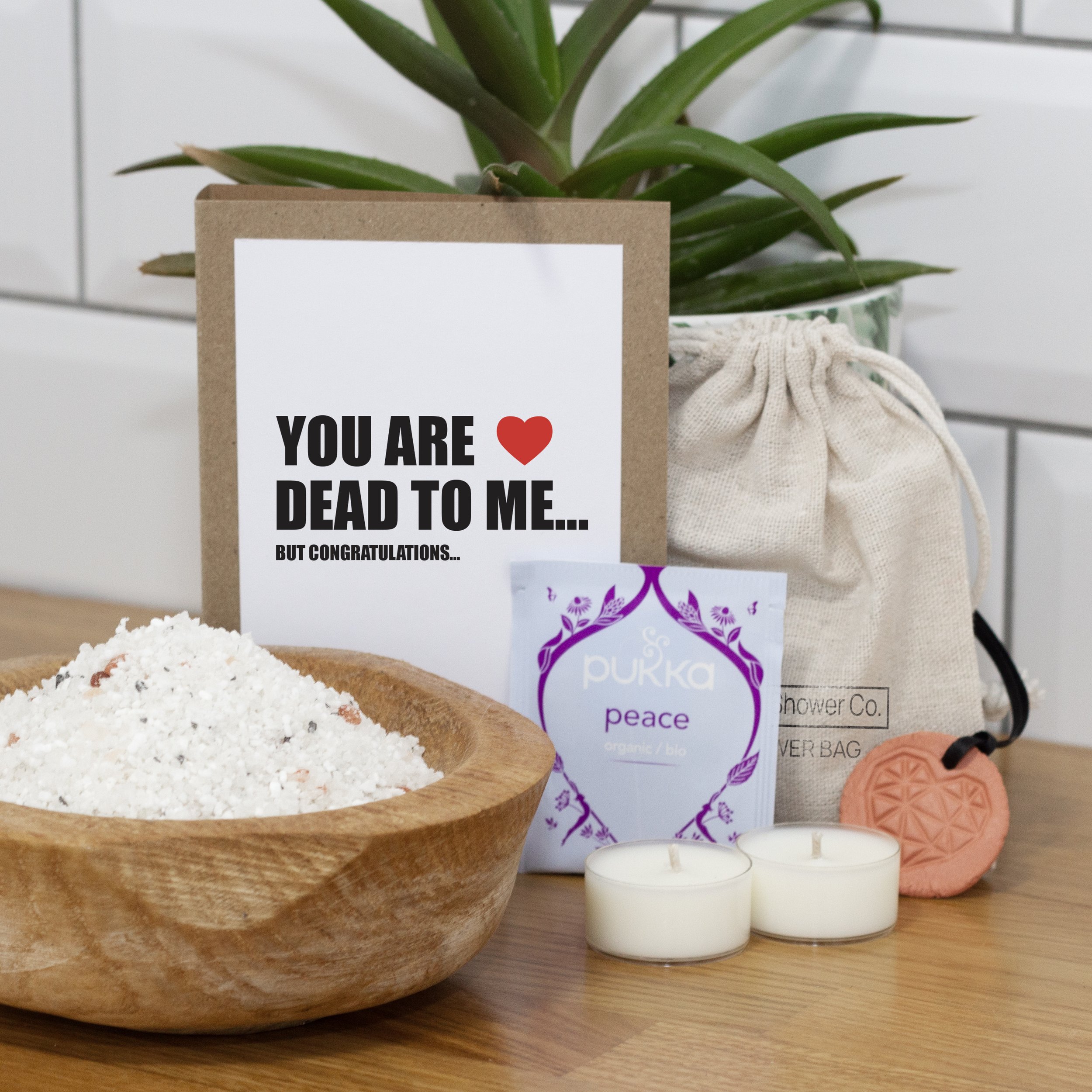 Salty Notes - Our little gift pack comes with everything the receiver needs to have a self-care moment