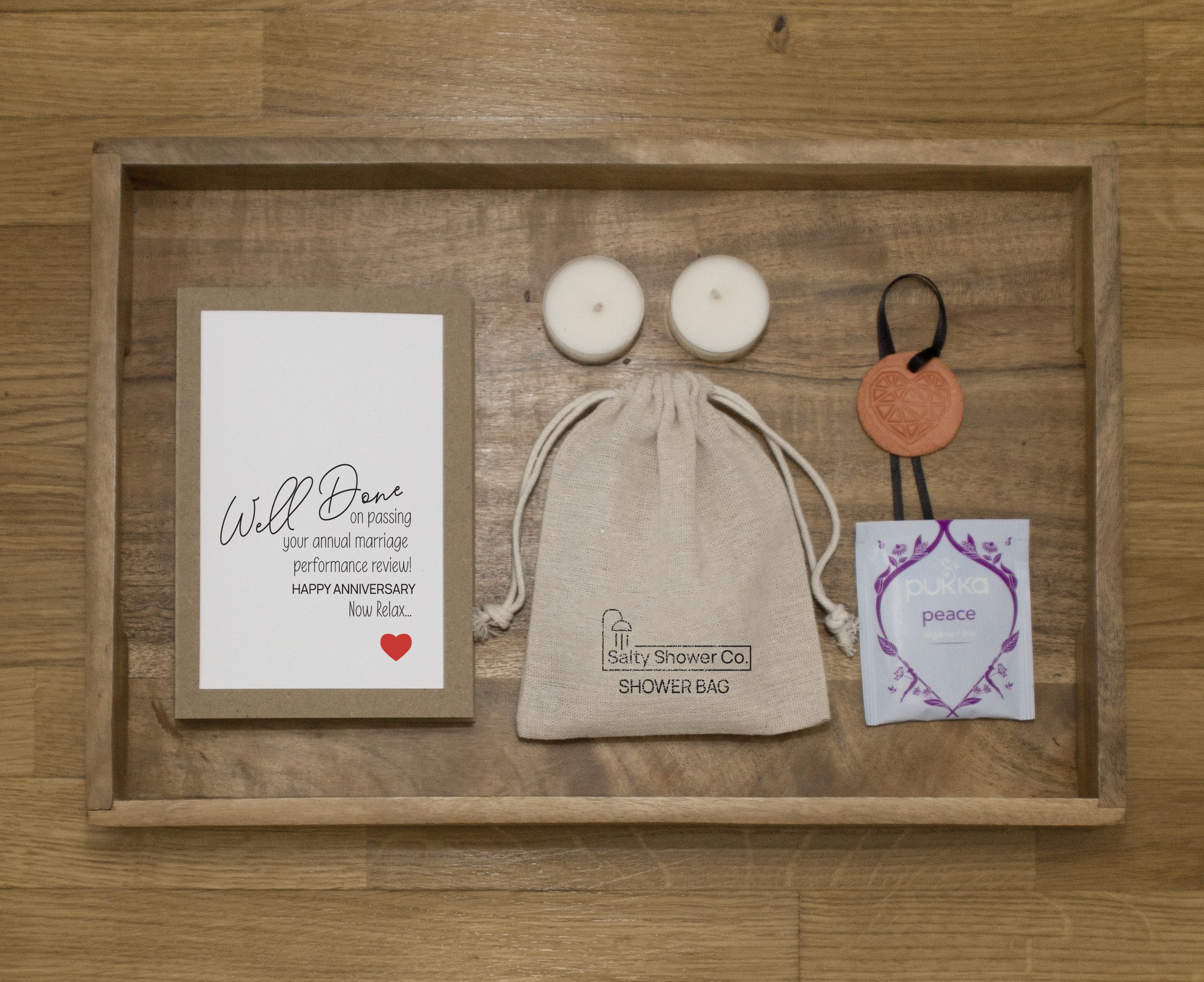 Salty Notes - Pack contains: A funny little card, A Salty Shower bag, A calming tea bad and two scented tea lights - Everything you need for a heavenly evening of self-care calm.
