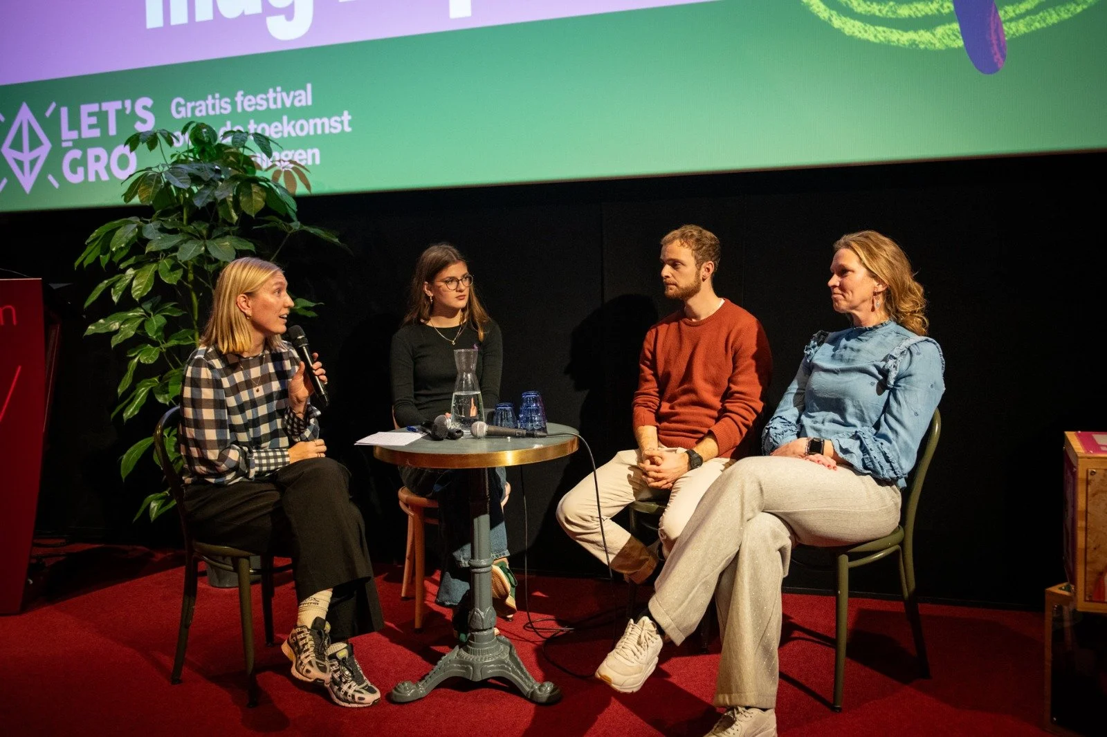 Premiere “De Klimaatgeneraal en de Jongeren” in het forum, Groningen