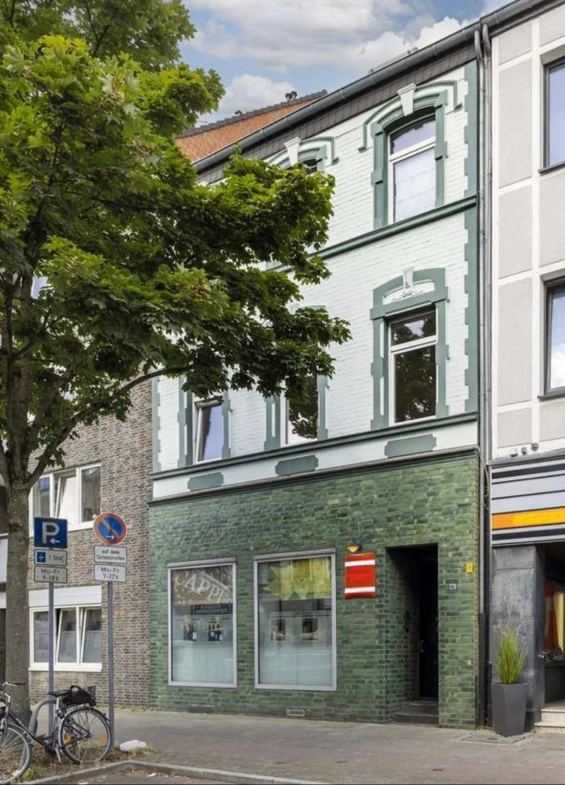 WhatsApp Image 2024-10-09 at 16.55.08 (1).jpeg