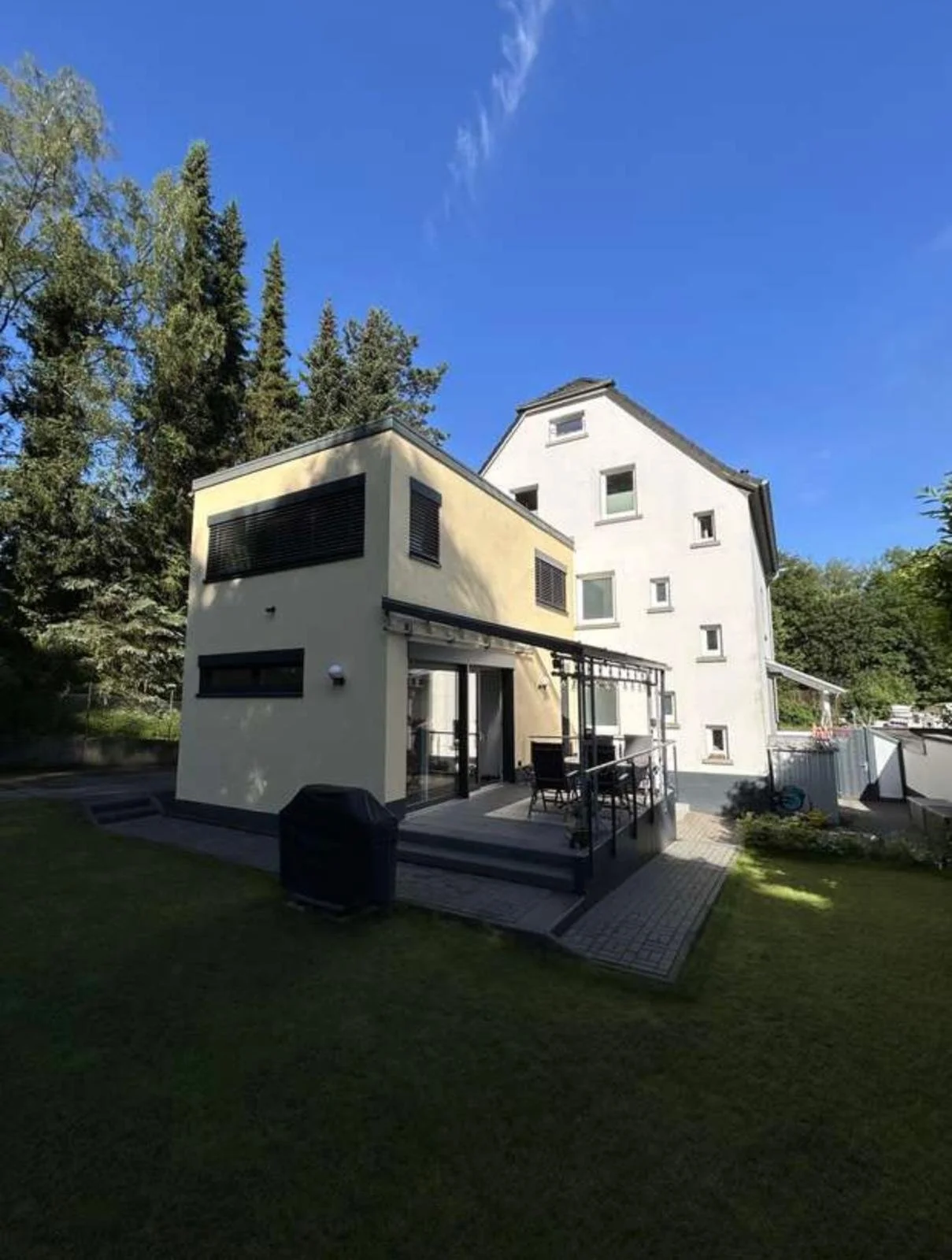 WhatsApp Image 2024-10-09 at 16.55.08 (2).jpeg