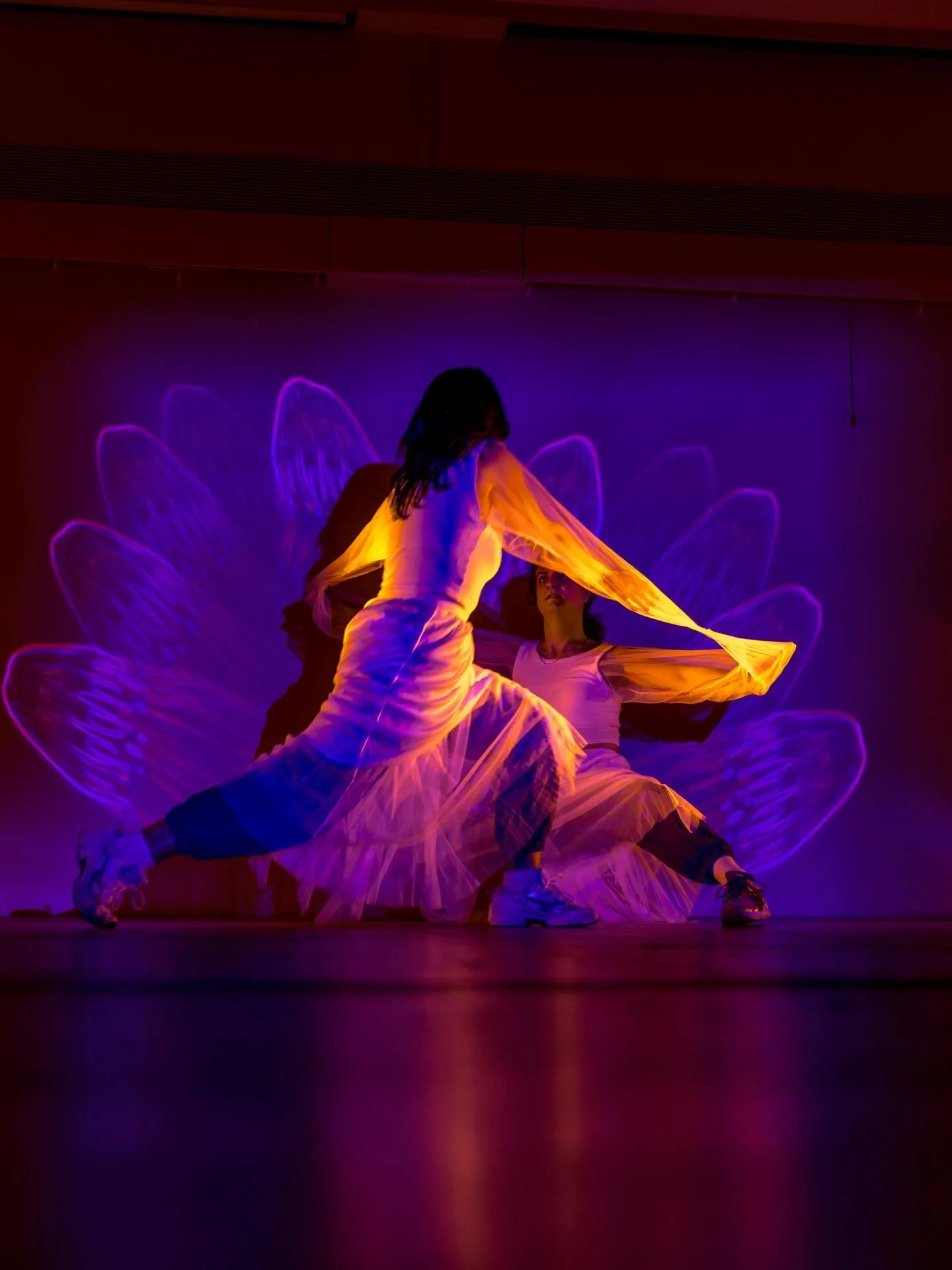 FISHNETS @dulwichgallery 

clumsily reclaiming bliss from binarily sanctioned shapes, and loving every part

by @em_talgat &amp; @dear_annie_arts 
costume by @amyroseedlyn 
lights &amp; projections by @slice.of.light.design @nurul.wardani 
photos by 
